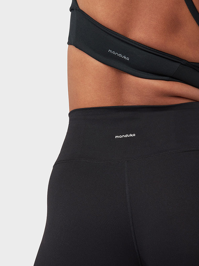Manduka Essence Women's High-Performance Sports Bra - Breathable & Supportive Workout Top for Yoga, Running & Gym - Black