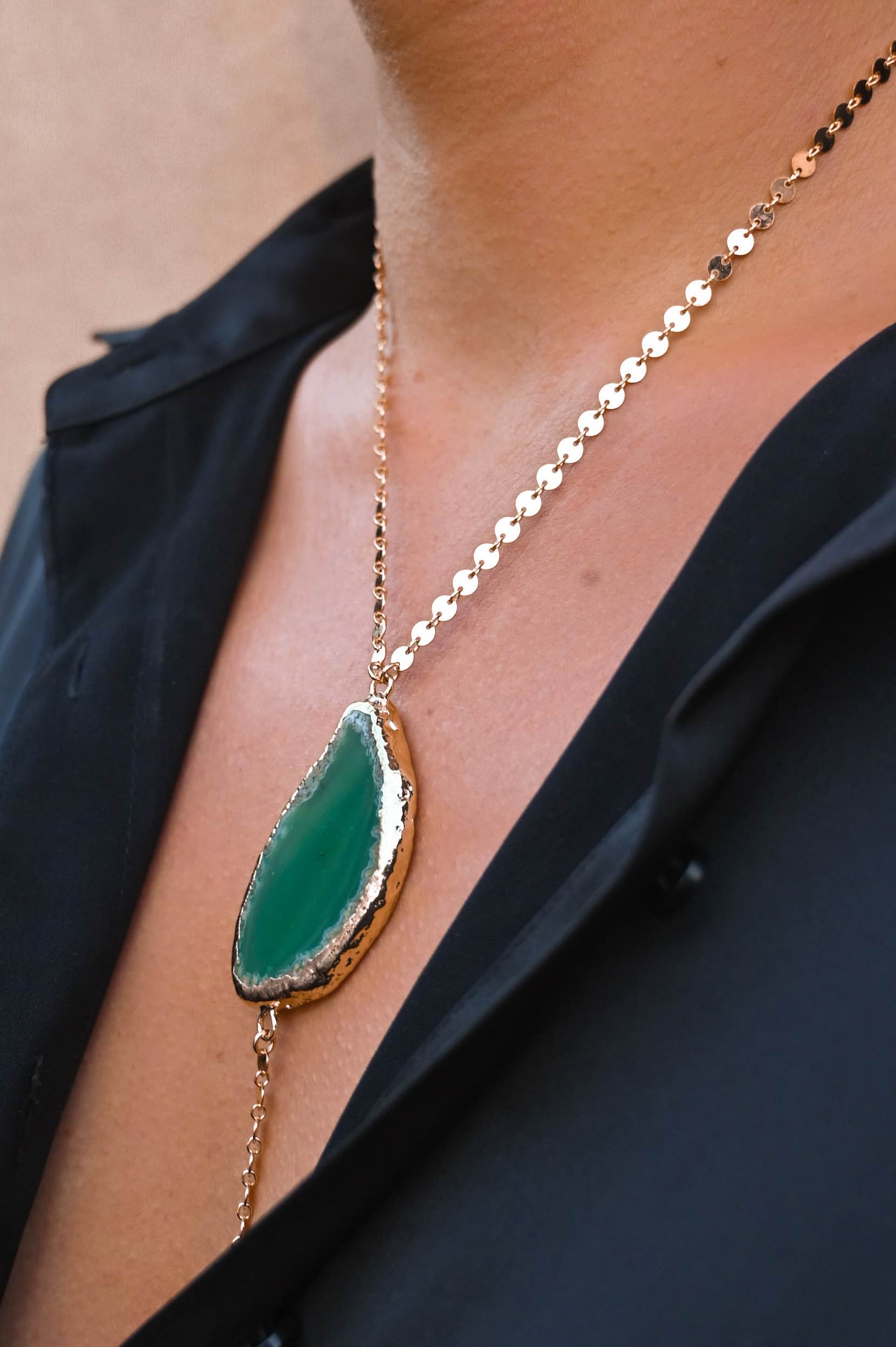 Elegant Green Agate Gold Lariat Necklace for Women | Boho Chic Layered Jewelry | Perfect for Weddings, Parties & Everyday Wear