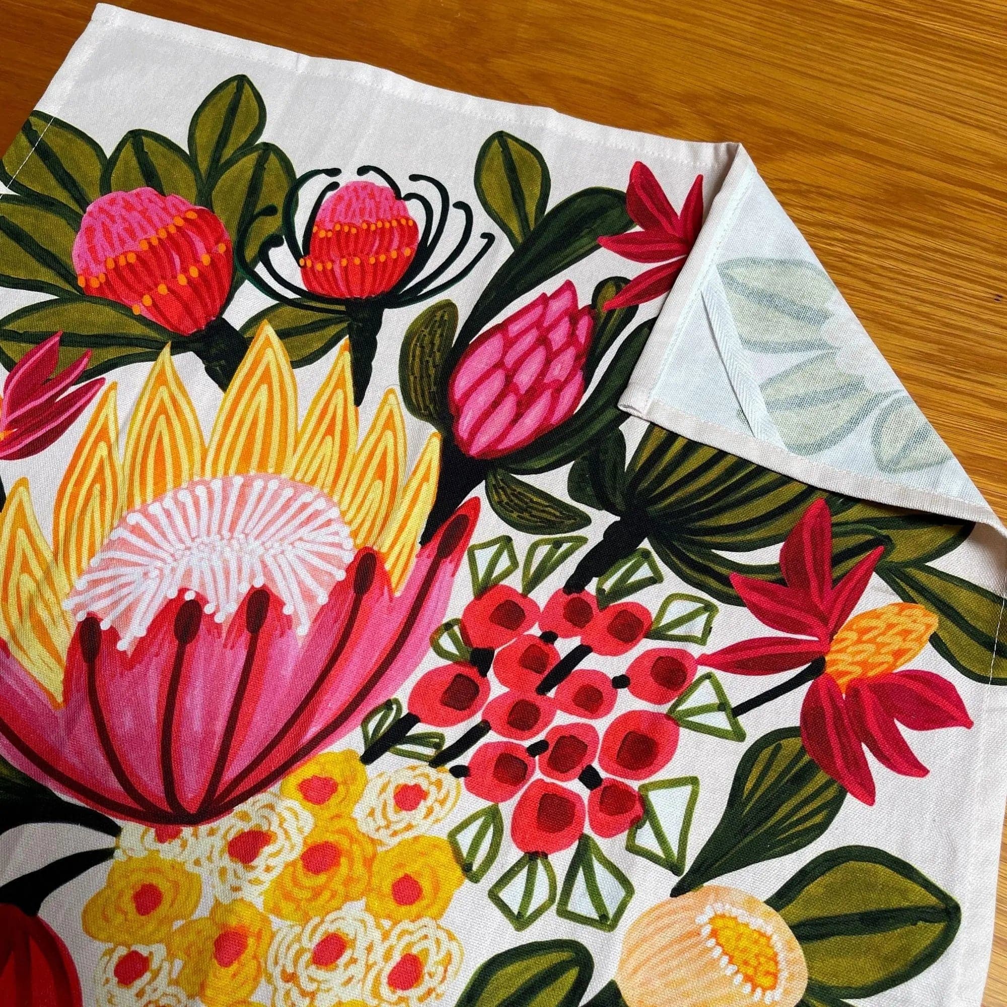 Premium King Proteas Tea Towel Set - 100% Cotton Kitchen Towels for Drying Dishes, Handmade Floral Design - Perfect for Kitchen, Dining, and Gift Giving