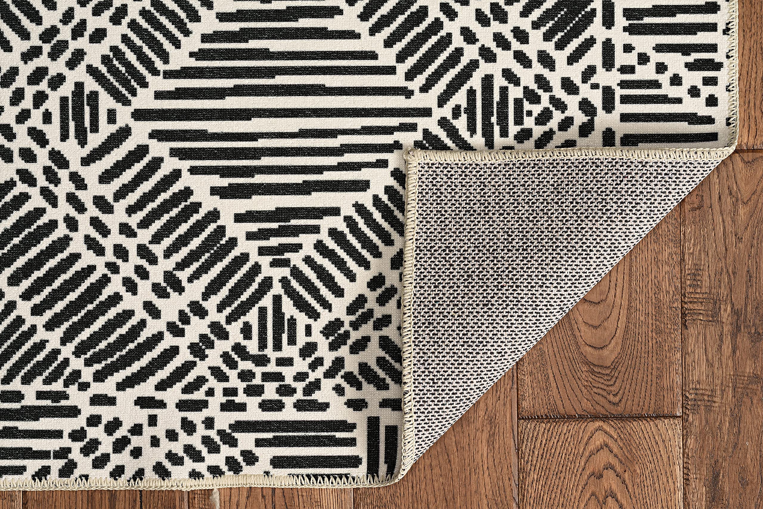 Linon Home Decor Washable Area Rug 5' x 7' - Lottie Ivory & Blue - Machine Washable, Stain Resistant - Perfect for Living Room, Bedroom, or Entryway Decor