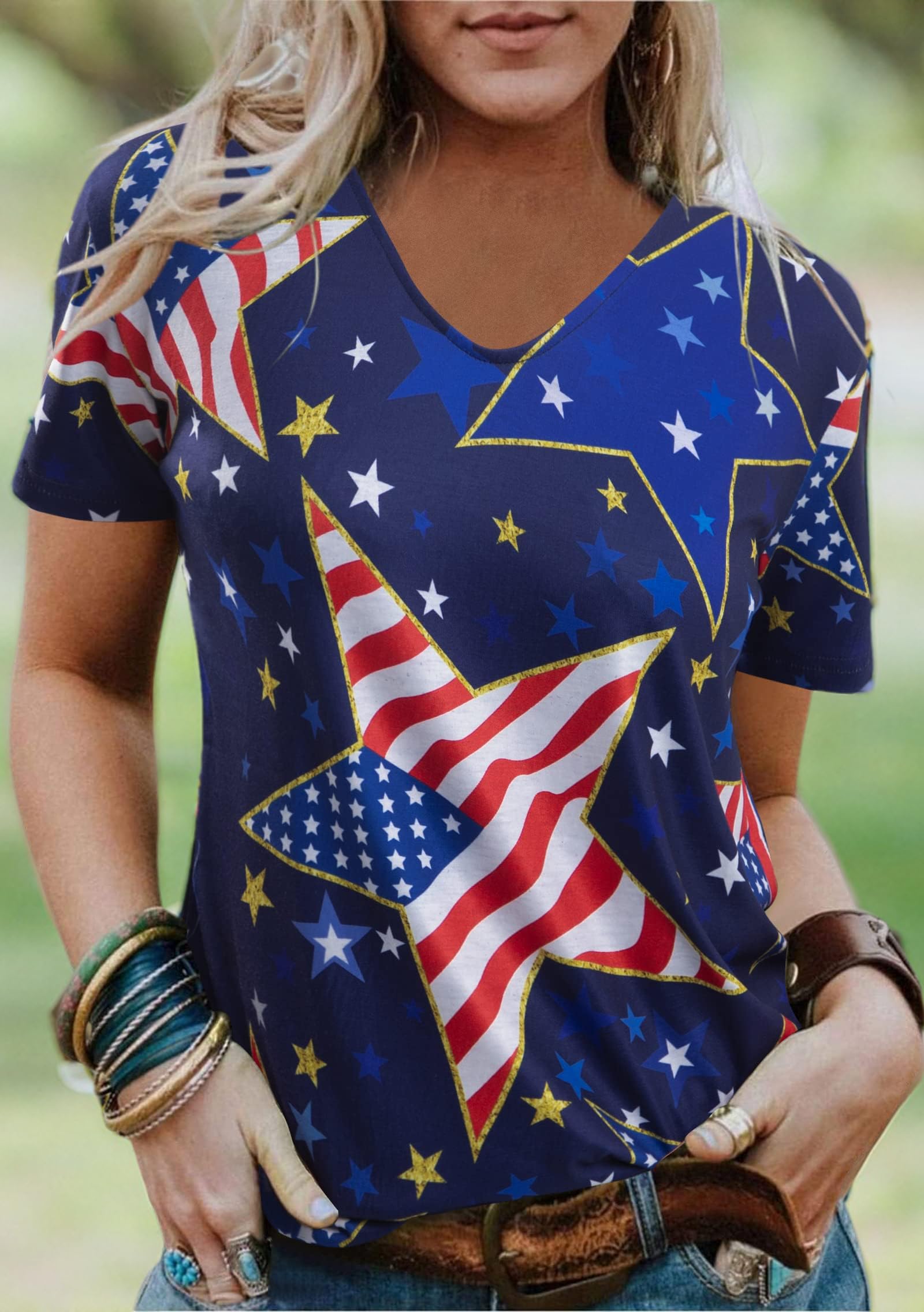 American Flag T-Shirt for Women - Patriotic USA Graphic Tee with Stars & Stripes - Red White Blue July 4th Shirt - Perfect for Independence Day Celebrations, BBQ Parties & Summer Outfits