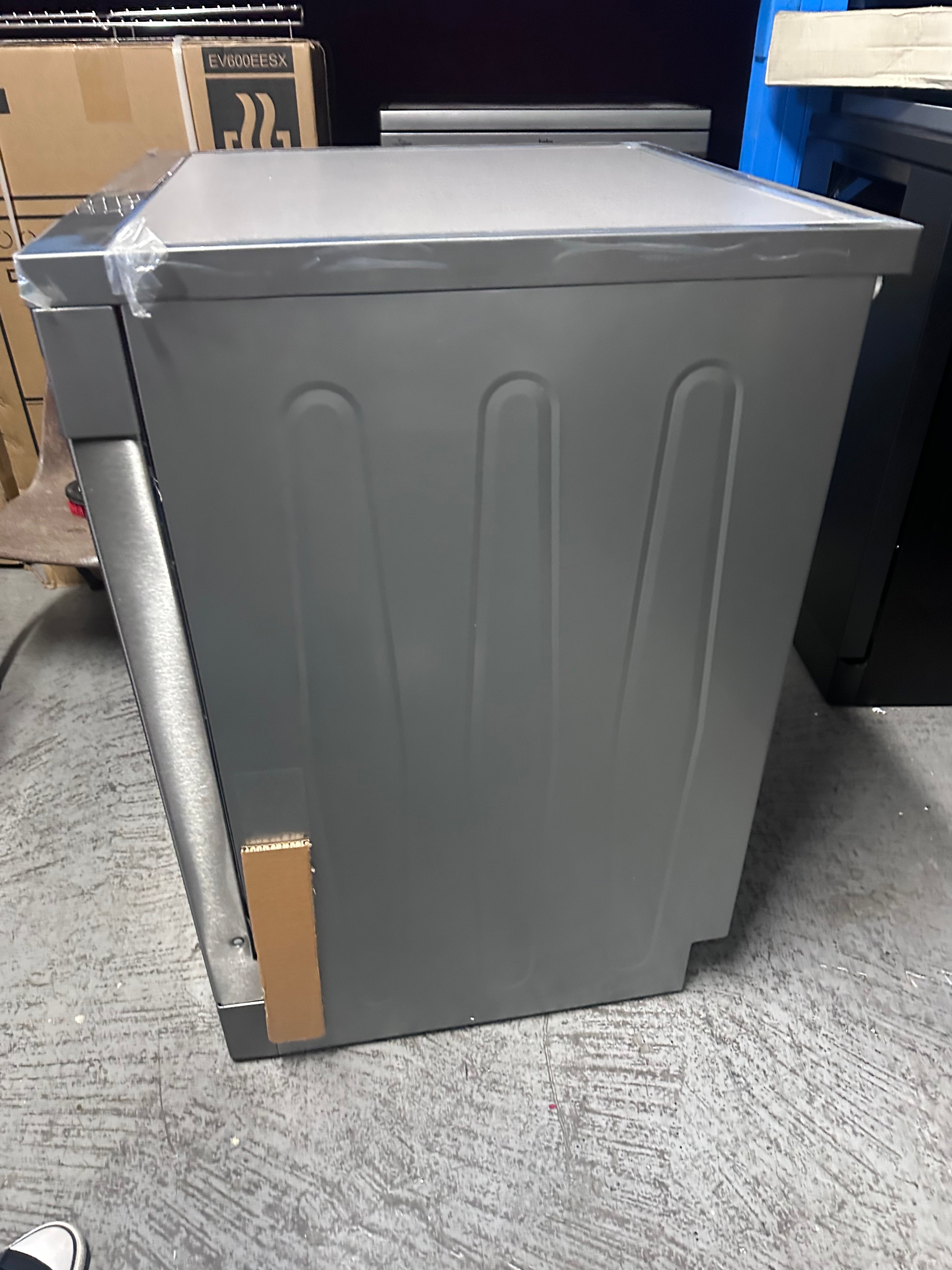 Beko BDF1410X Freestanding Dishwasher - Factory Second | Energy Efficient, Quiet Operation for Small to Medium Kitchens | Perfect for Apartments, Condos, and Compact Homes