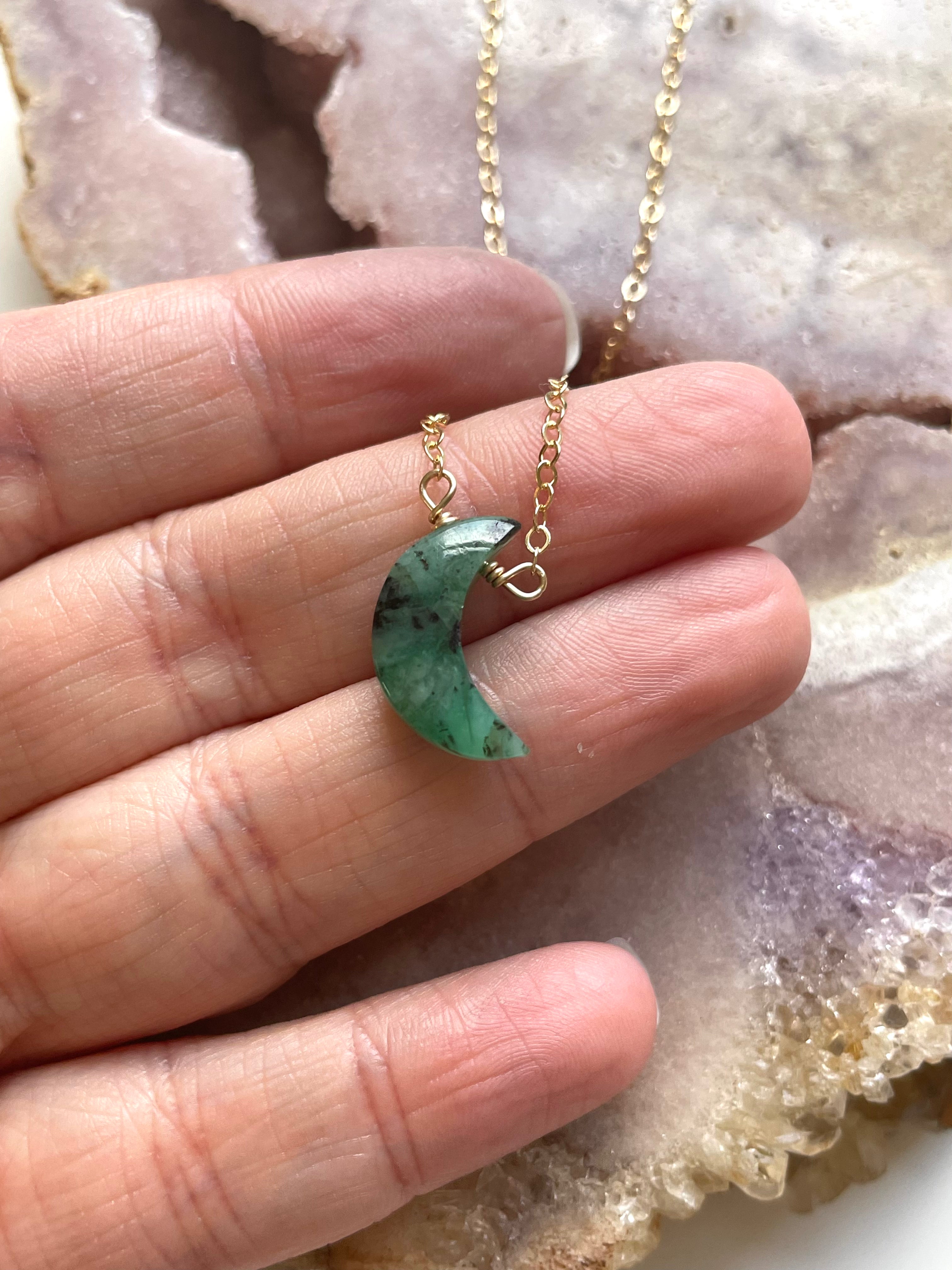 Natural Emerald Crystal Necklace - Crescent Moon Pendant for Women, Genuine Gemstone Jewelry Gift for Birthday/Anniversary | Perfect for Boho Style, Spiritual Healing & Everyday Elegance