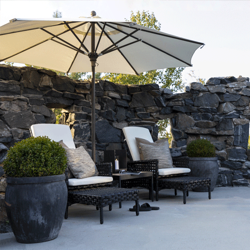 Artwood Tampa Outdoor Lounger - Classic Black Patio Furniture for Poolside, Garden & Backyard Relaxation