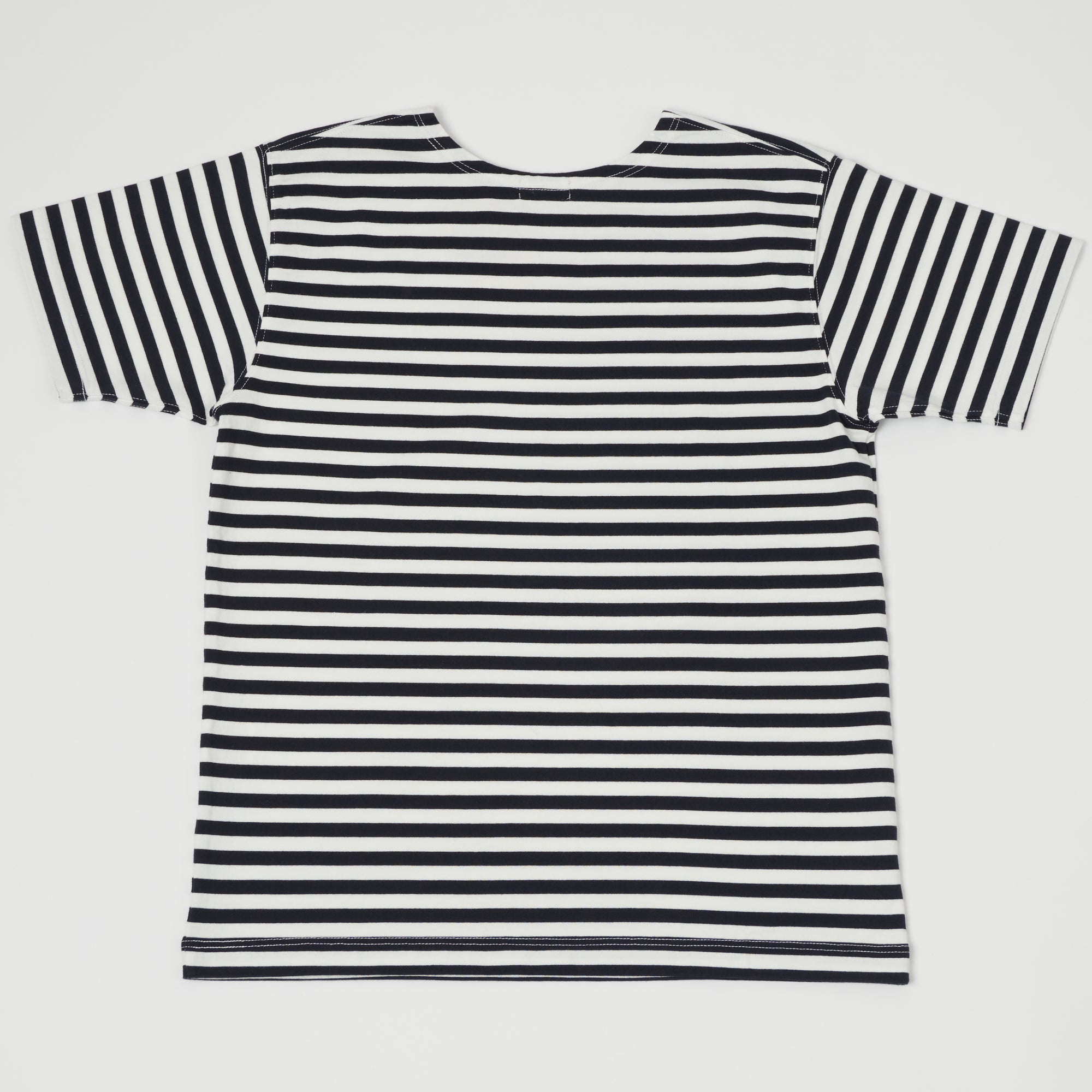 Buzz Rickson's USN Stripe Border Tee - Navy/White Vintage Military Style T-Shirt for Men | Casual Wear & Retro Fashion Outfits