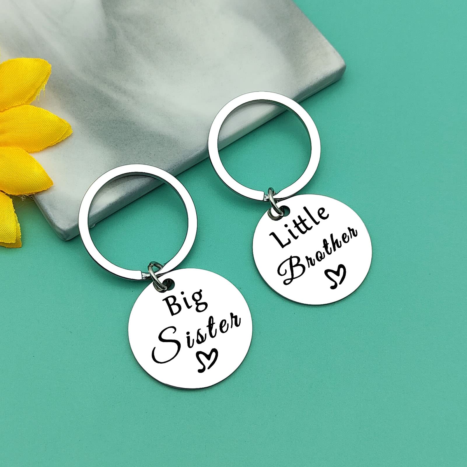 Best Brother Sister Keychain Set - Matching Gifts for Siblings, Birthday Present for Big Brother & Little Sister - Perfect for Family Bonding, Sibling Appreciation & Special Occasions