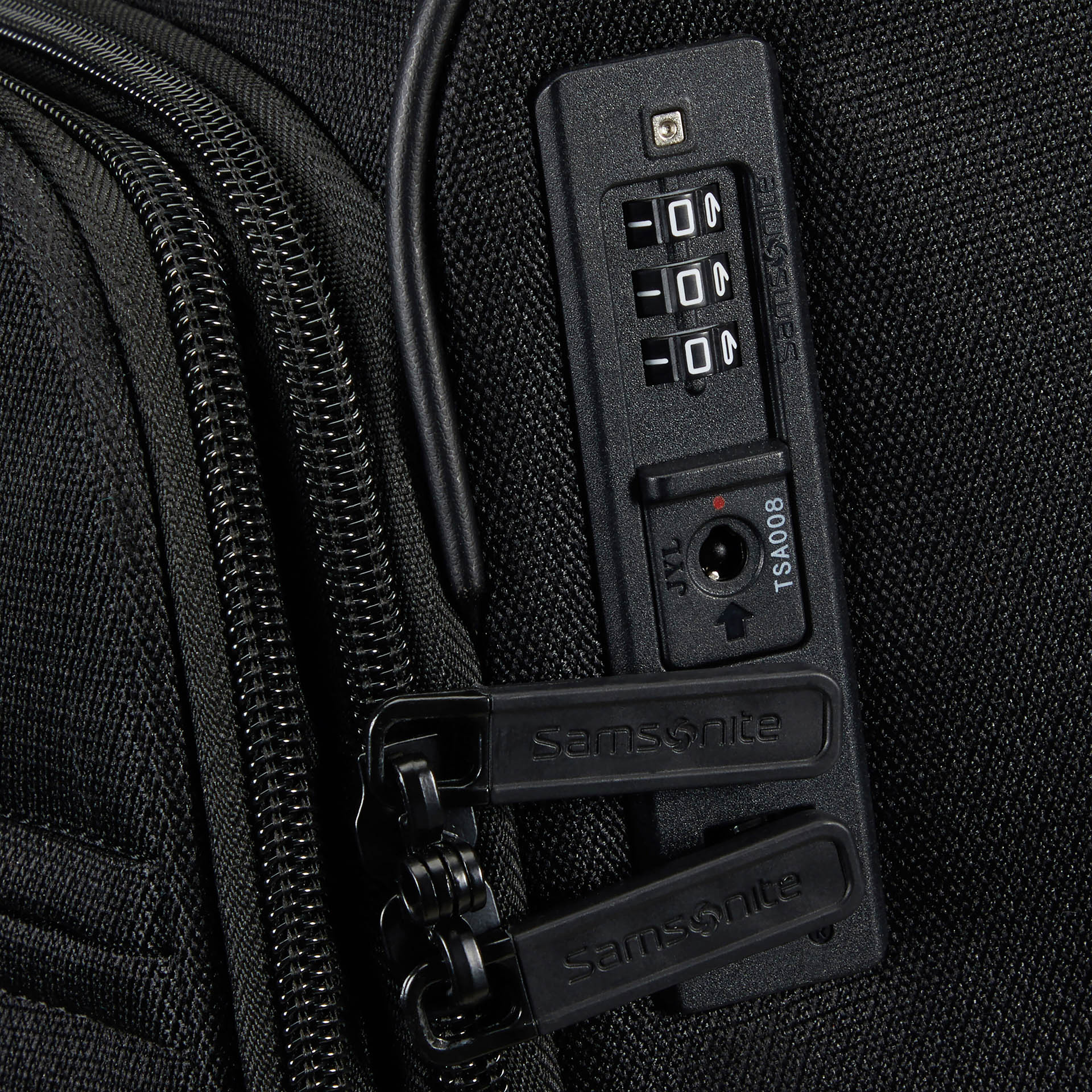 Samsonite Vaycay Large Suitcase - 28