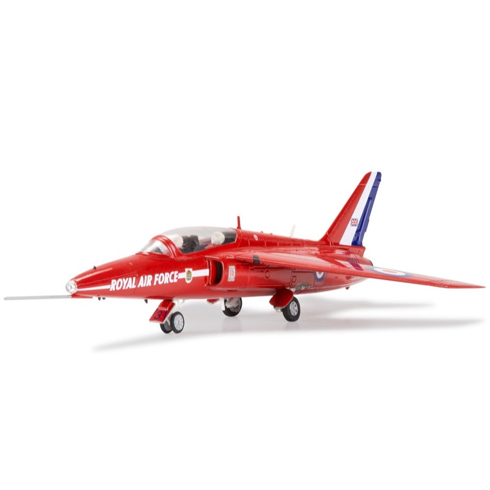 Airfix A55105 1/72 Scale Red Arrows Gnat Plastic Model Aircraft Starter Kit - Perfect for Beginners & Aviation Enthusiasts, Great for Display & Collecting