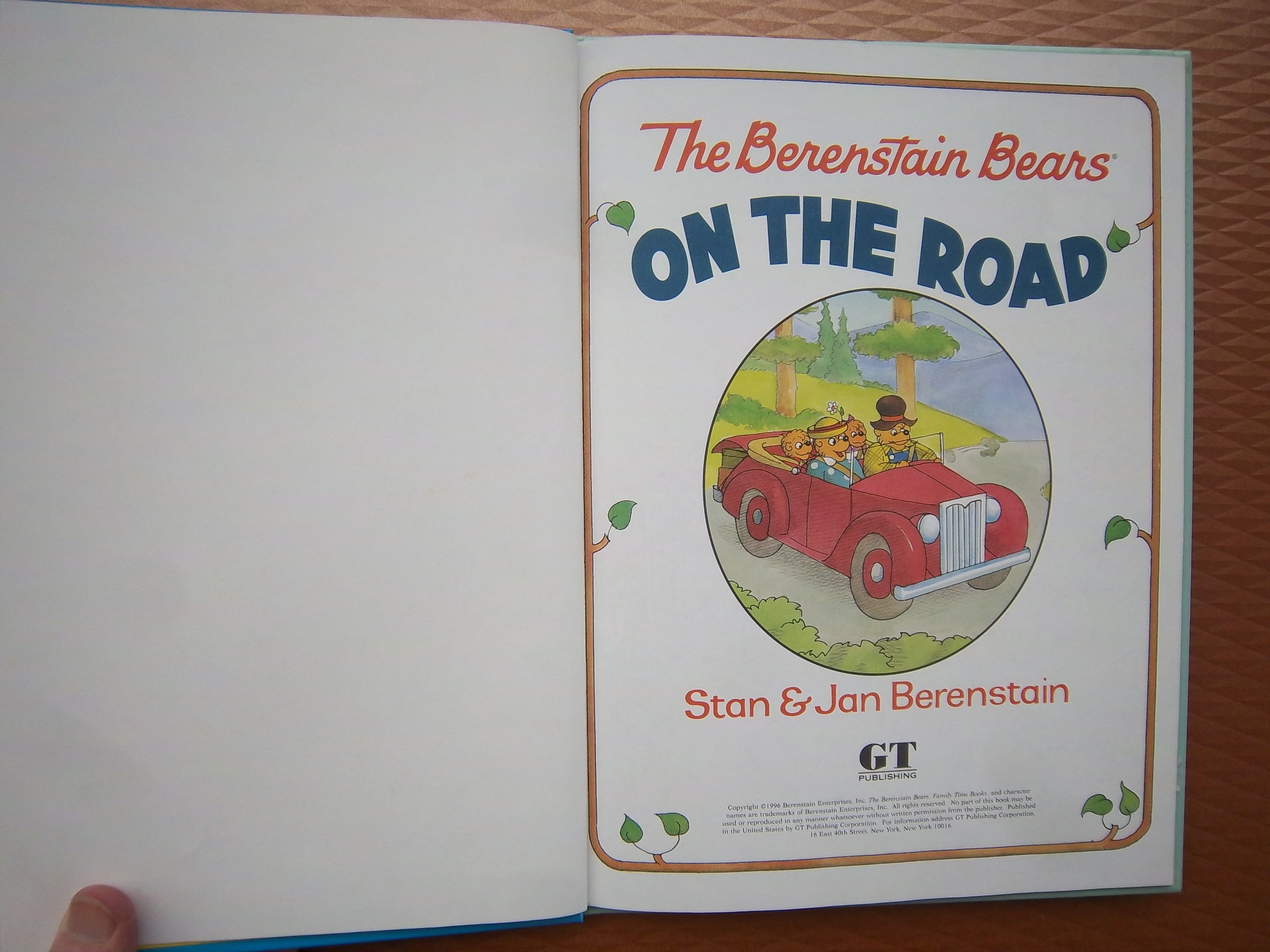 The Berenstain Bears on the Road - Family Time Books | Children's Bedtime Storybook | Perfect for Road Trips & Family Reading Time