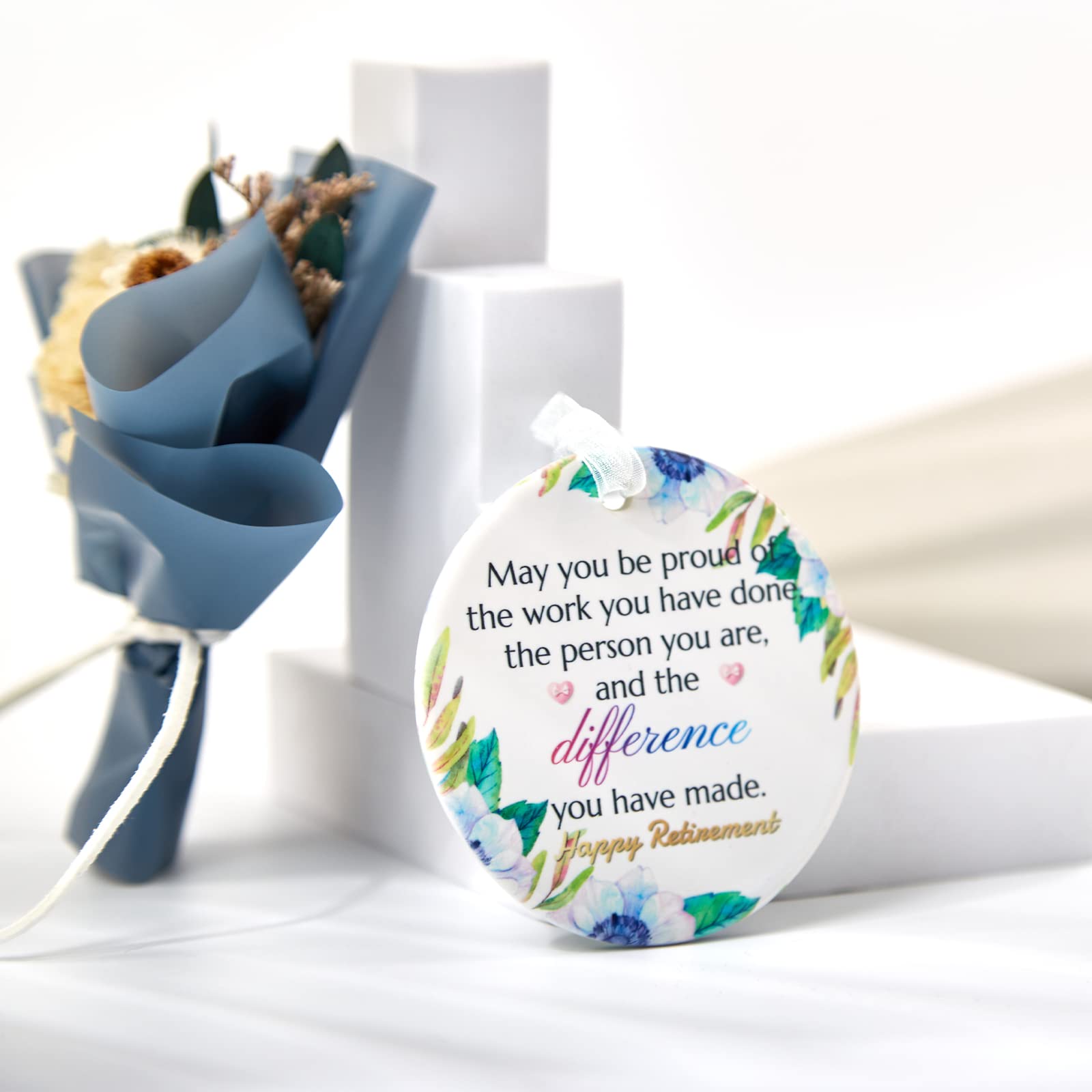 2025 Retirement Gifts for Women - Ceramic Happy Retirement Ornament (2.9