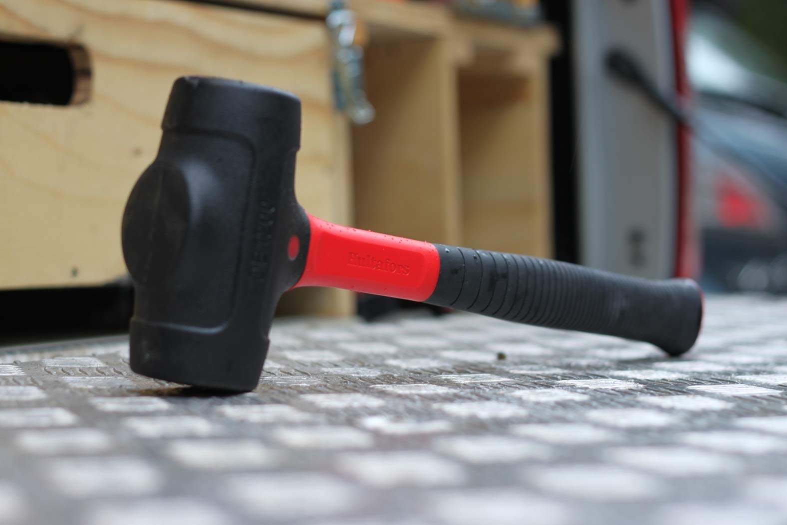 Hultafors DB 1600 Dead Blow Hammer - Non-Rebound Rubber Mallet with Coated Surface (823413) - Perfect for Auto Body Work, Woodworking & Metalworking Projects