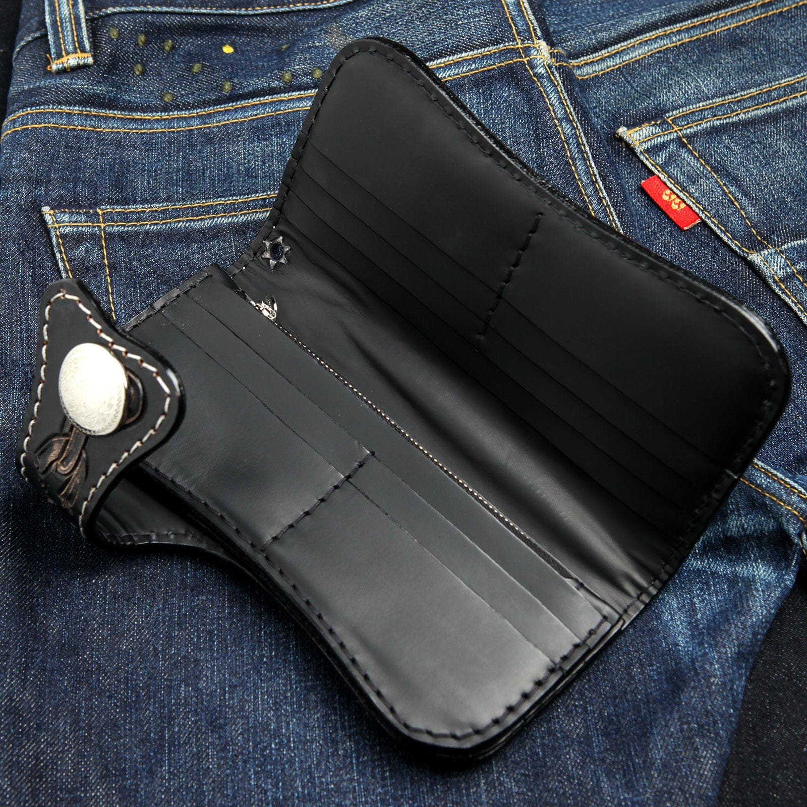 Black Genuine Leather Devil Skull Biker Wallet - Gothic Motorcycle Wallet for Men - Perfect for Bikers, Riders & Rock Fashion Enthusiasts