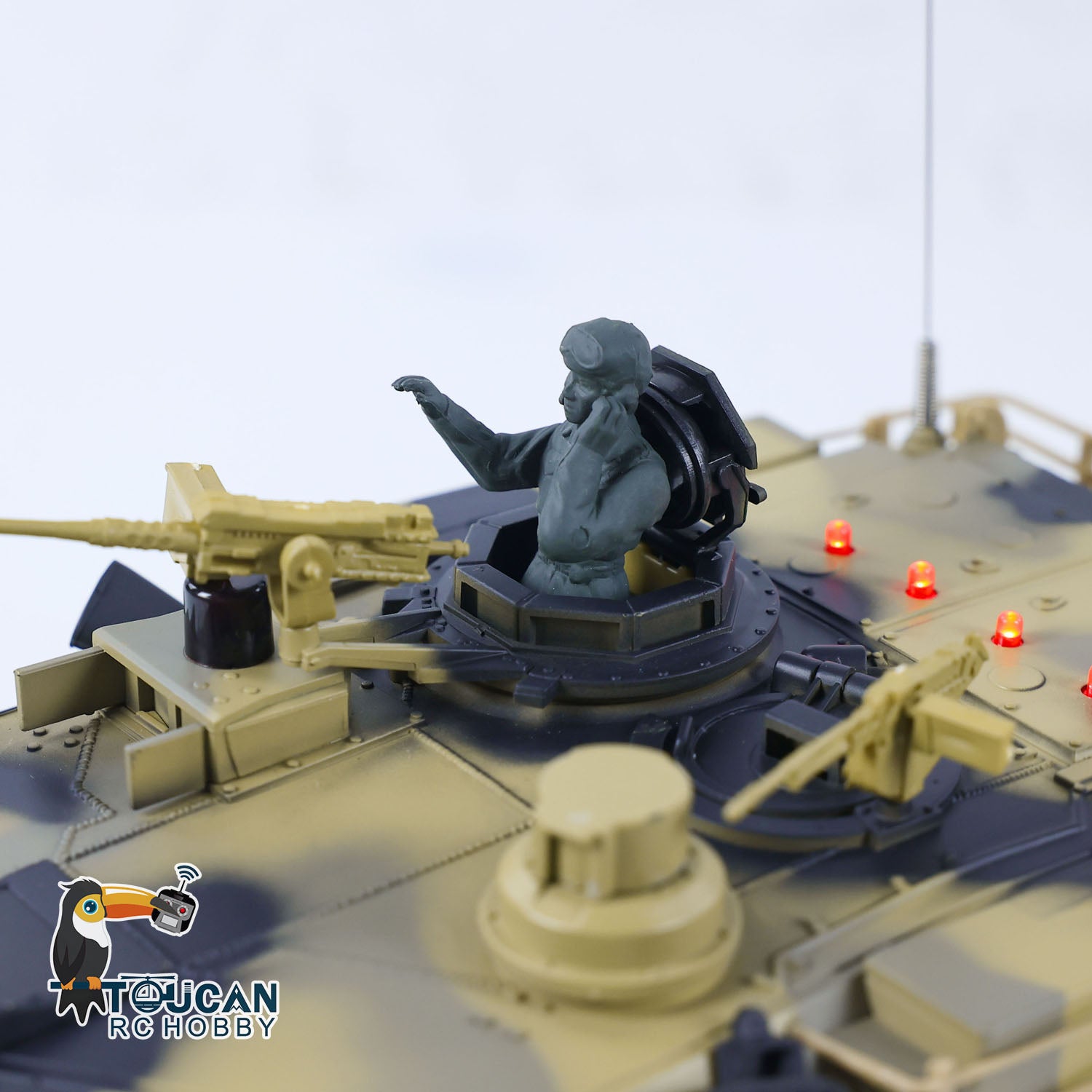 Heng Long 1/24 Scale RC Tank Abrams M1A2 3816 - 2.4GHz Remote Control Battle Vehicle, Realistic Military Panzer Simulation Model, Pre-Painted & Assembled - Perfect for Military Enthusiasts, Collectors and RC Battle Games