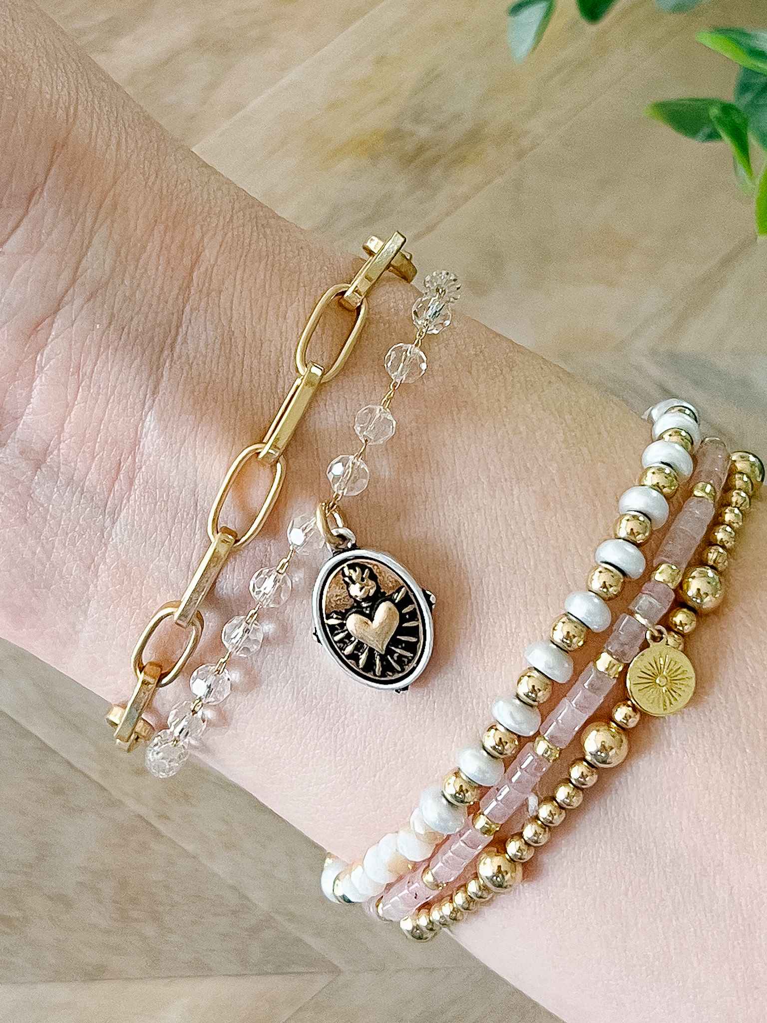 Sacred Heart Bracelet for Women - Religious Jewelry, Inspirational Gift for Faith & Protection - Perfect for Church, Daily Wear & Special Occasions
