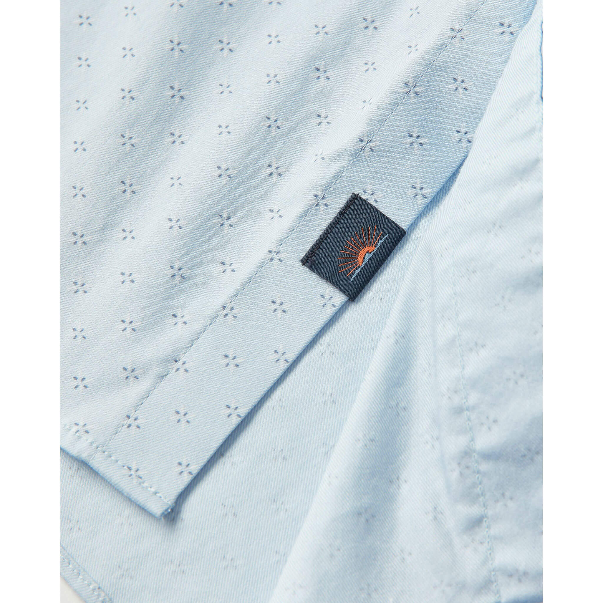 Faherty Movement Short Sleeve Sport Shirt for Men - Breathable Blue Sand Diamond Print Casual Shirt for Golf, Travel & Outdoor Activities