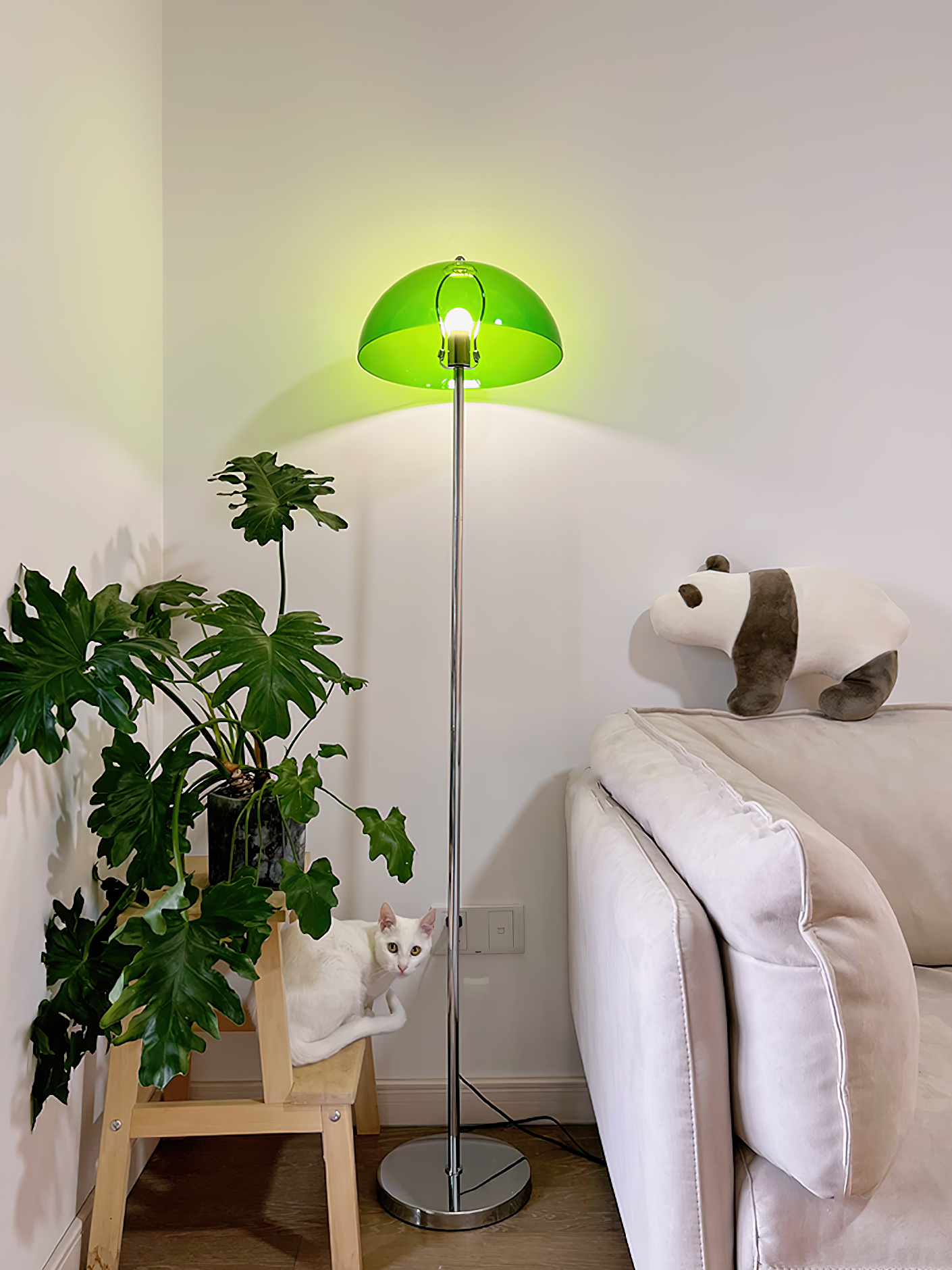 Modern Acrylic Mushroom Floor Lamp - Dimmable LED Standing Light for Living Room, Bedroom & Office - Soft Ambient Lighting for Home Decor & Relaxation