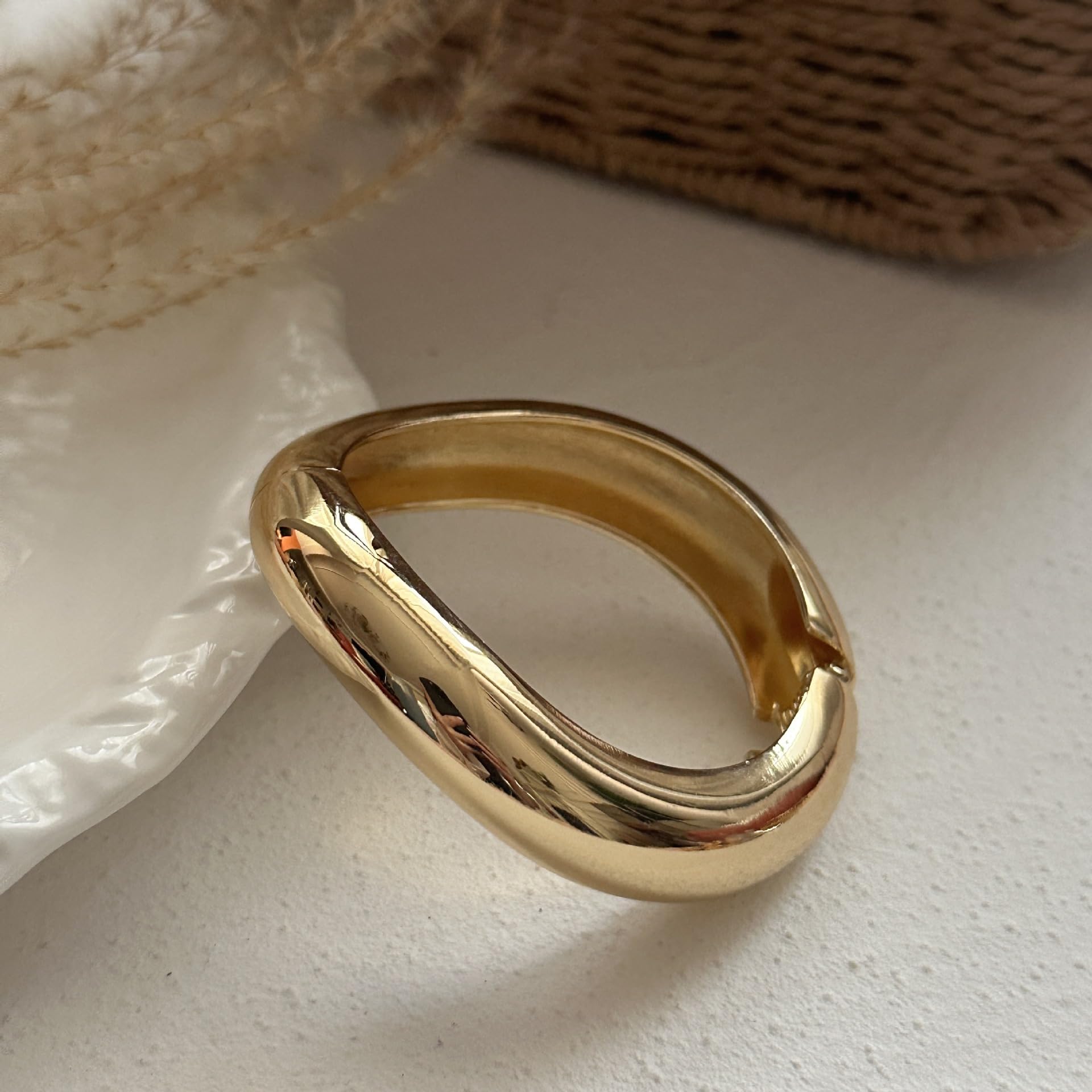 Trendy Gold & Silver Cuff Bangle Bracelets Set for Women - Chunky Minimalist Open Wide Hinged Arm Cuff Jewelry (2PC) - Perfect for Parties, Date Nights & Everyday Fashion Accessories