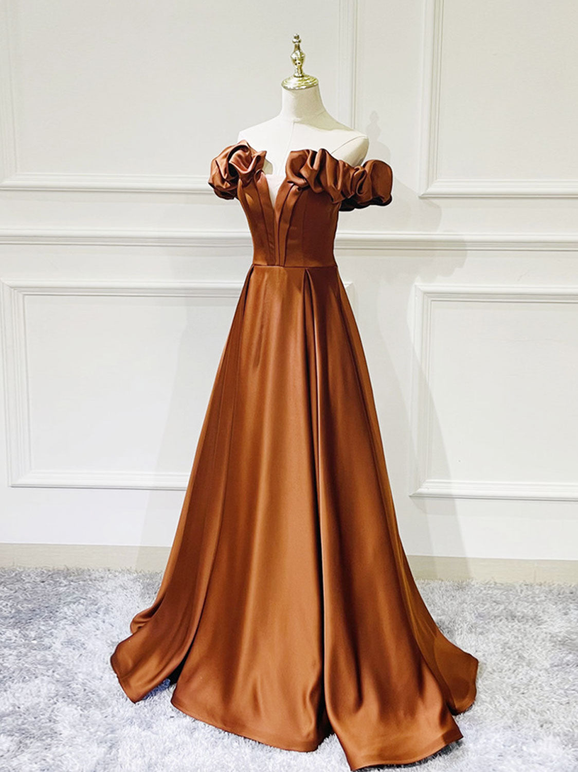 Elegant A-Line Off-Shoulder Satin Dress for Women - Formal Evening Gown & Prom Party Wear - Perfect for Weddings, Cocktail Parties and Special Occasions