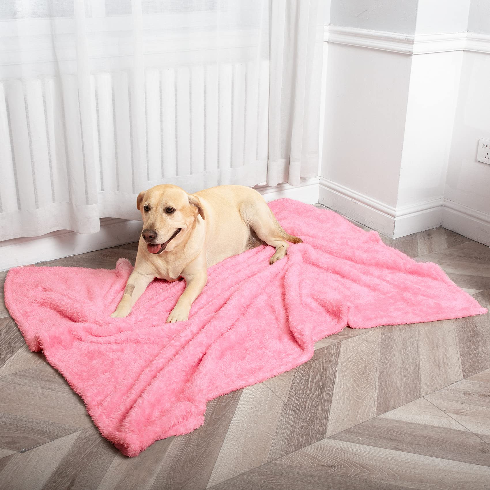 Fluffy Fleece Dog Blanket - Warm Pet Throw for Dogs & Cats - Bed, Couch & Travel Use