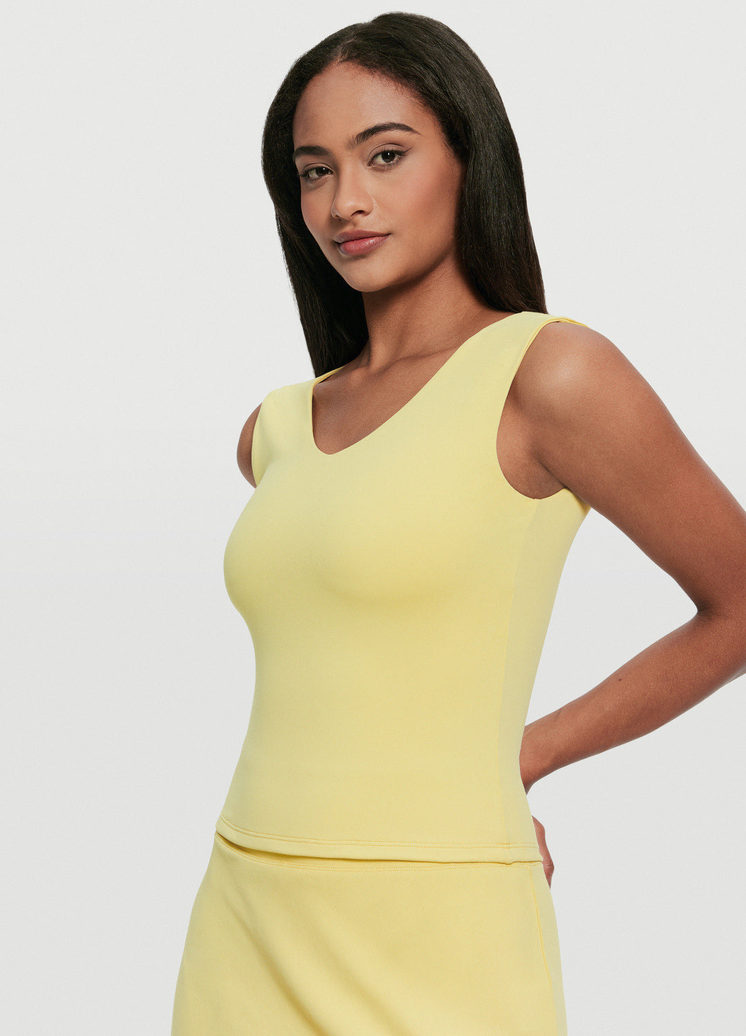 Stylish Open Back V Neck Top for Women - Trendy Summer Blouse for Casual Outings & Date Nights