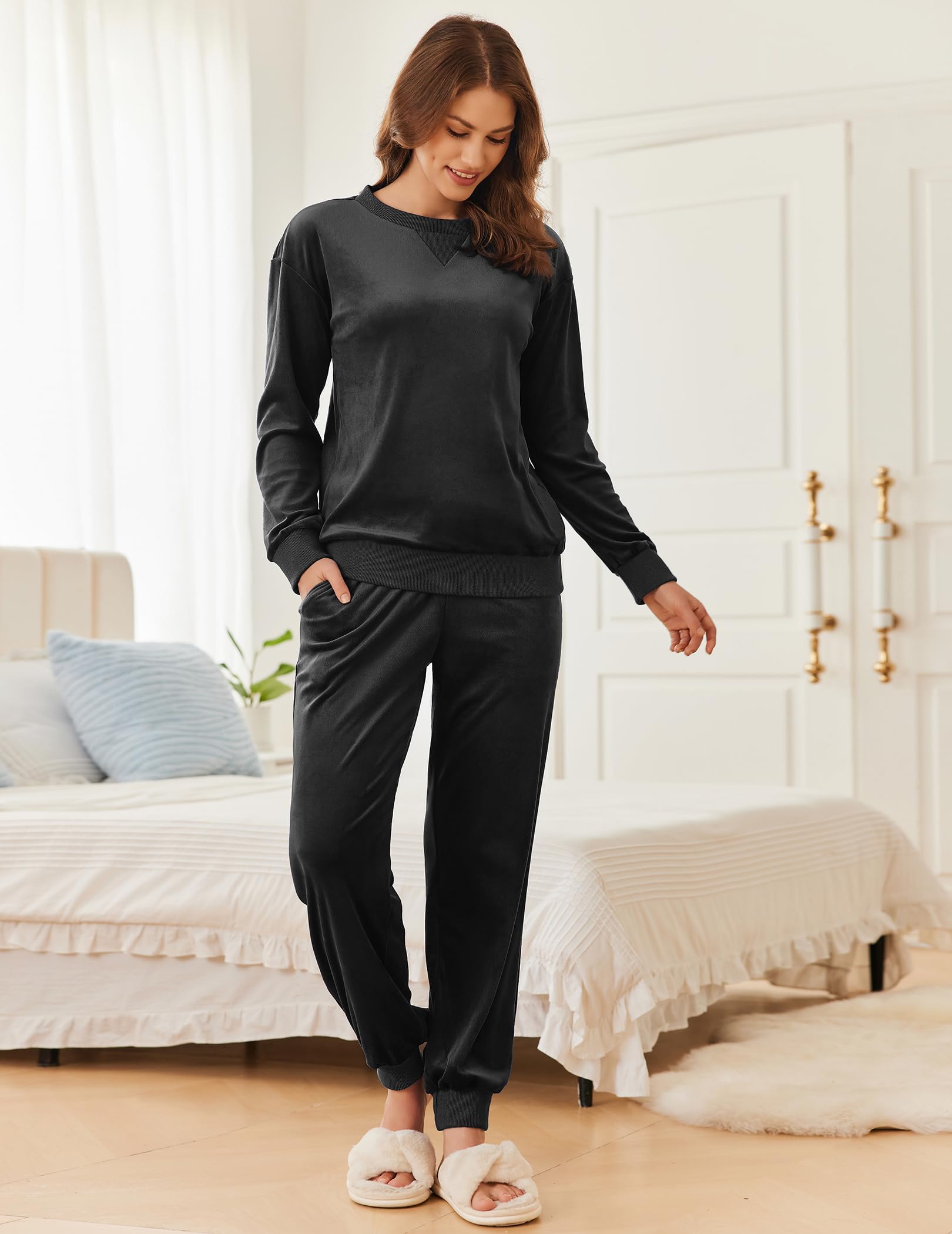 Ekouaer Women's Velvet Pajama Set - Soft Long Sleeve Jogger Sleepwear & Lounge Pants 2-Piece Outfit for Winter, Cozy Home Wear & Sleep Comfort