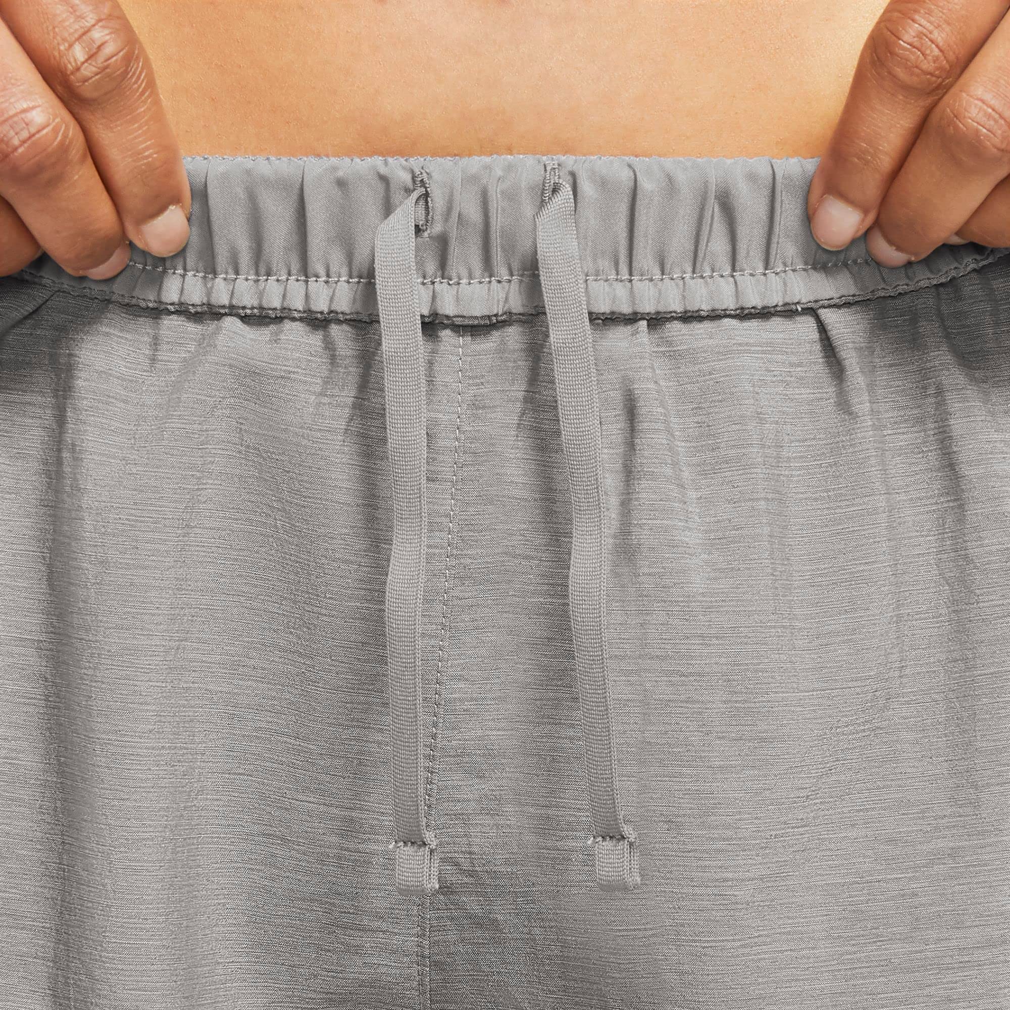Nike Women's Tempo Running Shorts - Lightweight Quick-Dry Athletic Shorts for Women - Perfect for Running, Gym Workouts & Yoga