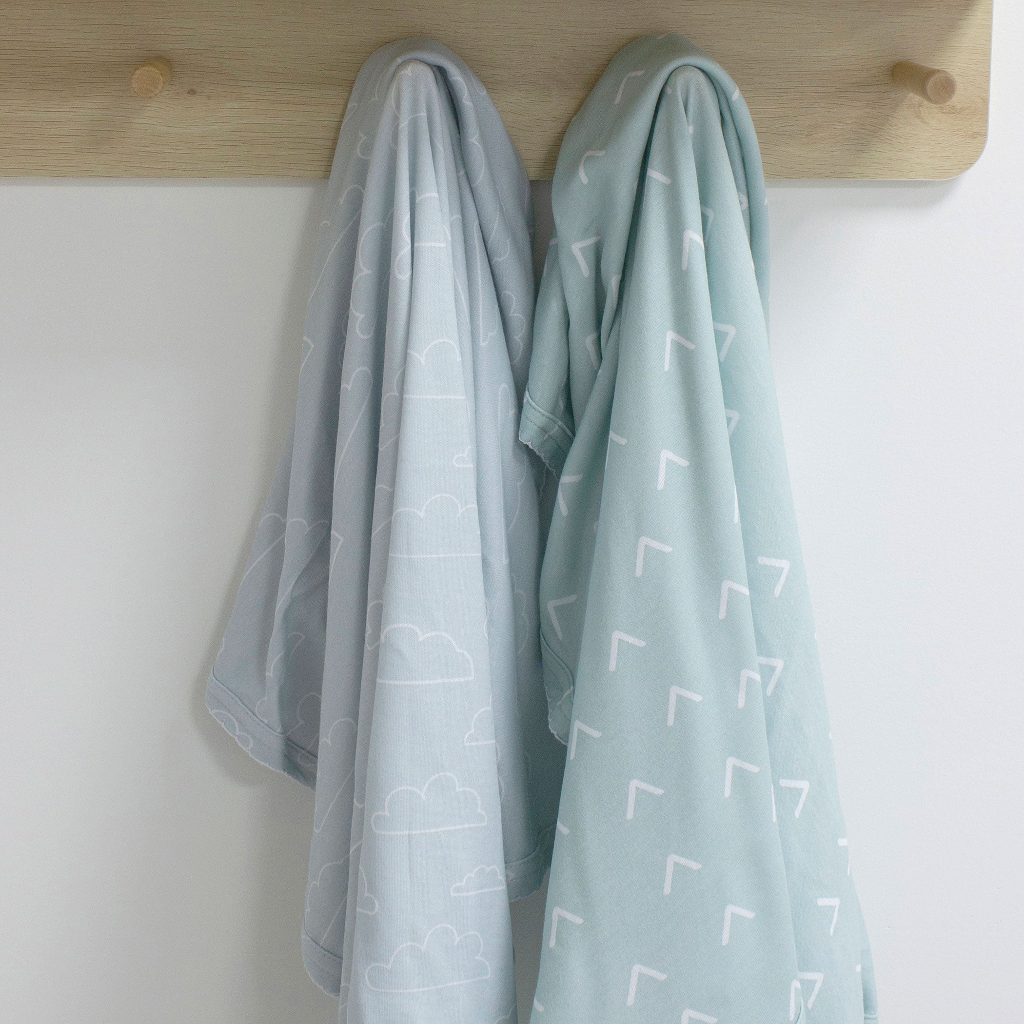 Nordic Style 2-Pack Jersey Wrap in Dusty Sky & Mint Colors - Soft & Comfortable for Home, Office, and Travel Use