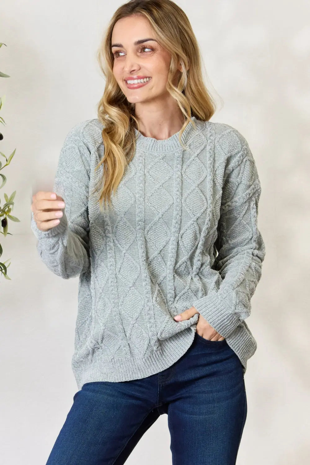 BiBi Women's Cable Knit Round Neck Sweater - Soft & Cozy Winter Pullover for Casual Outfits & Holiday Gatherings