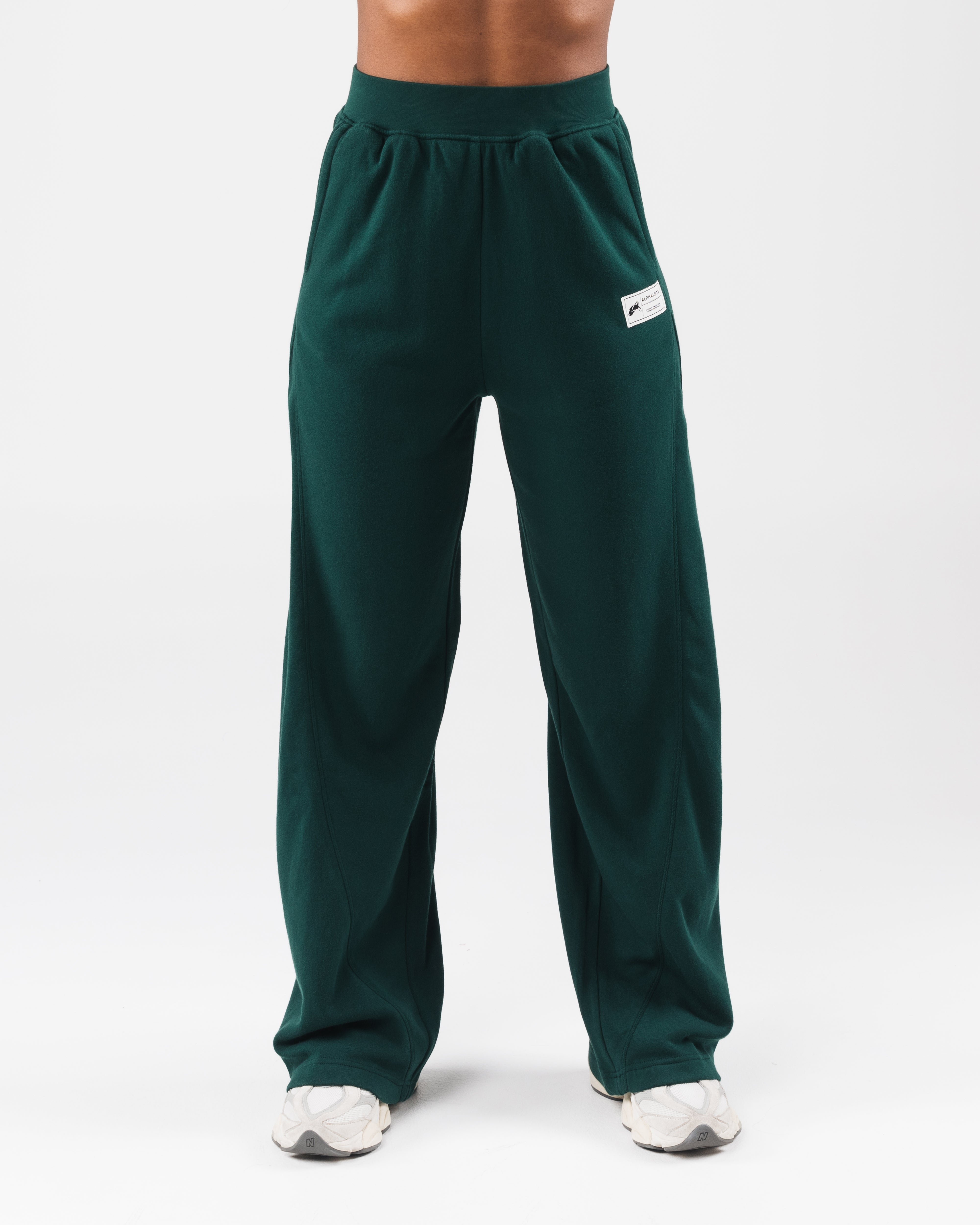 Cozy Fleece Sweatpants for Women & Men - Soft Winter Joggers with Elastic Waistband - Perfect for Lounging, Yoga & Cold Weather Comfort