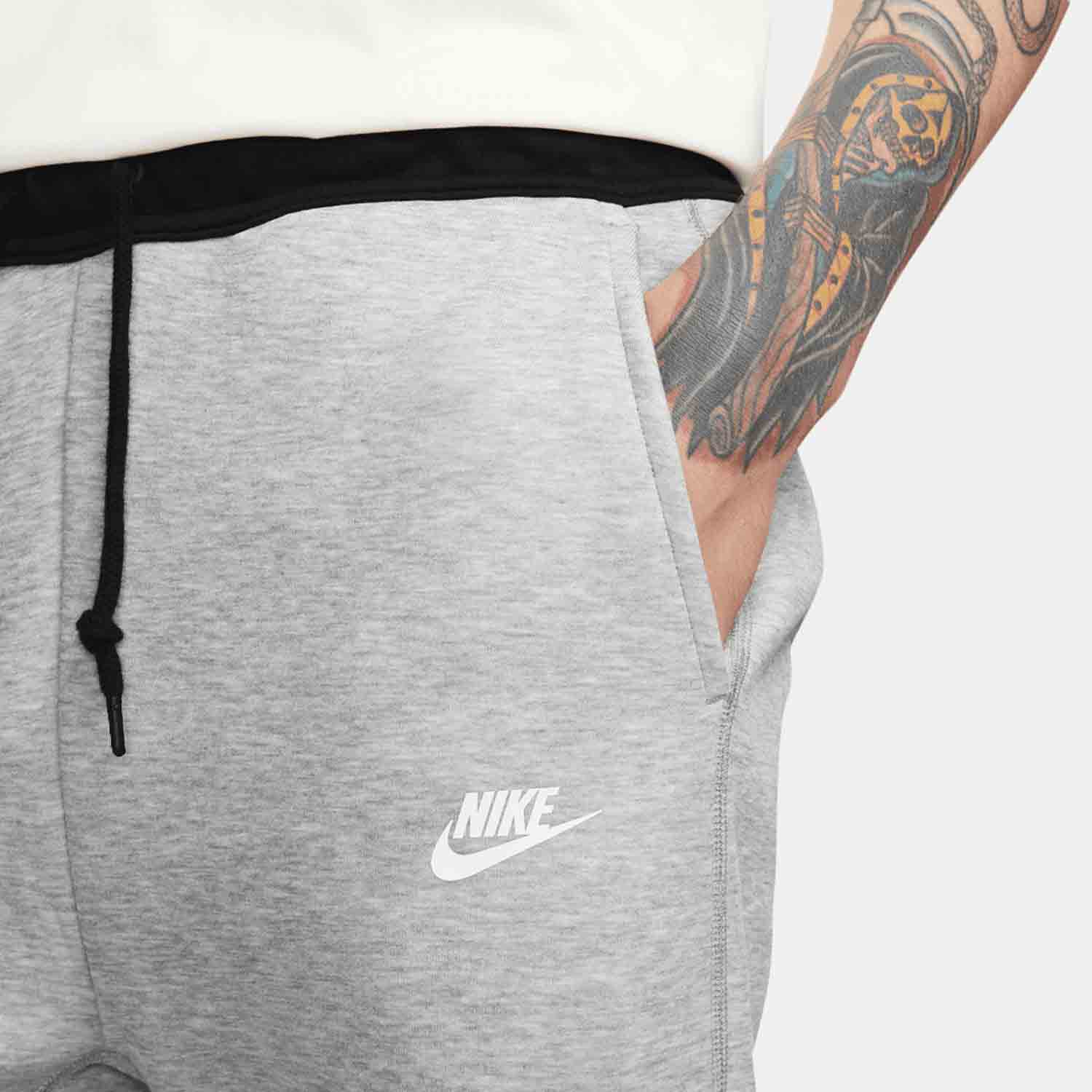 Nike Men's Tech Fleece Joggers - Lightweight Fleece Pants for Running, Gym & Lounge - Comfortable Athletic Sweatpants for Men