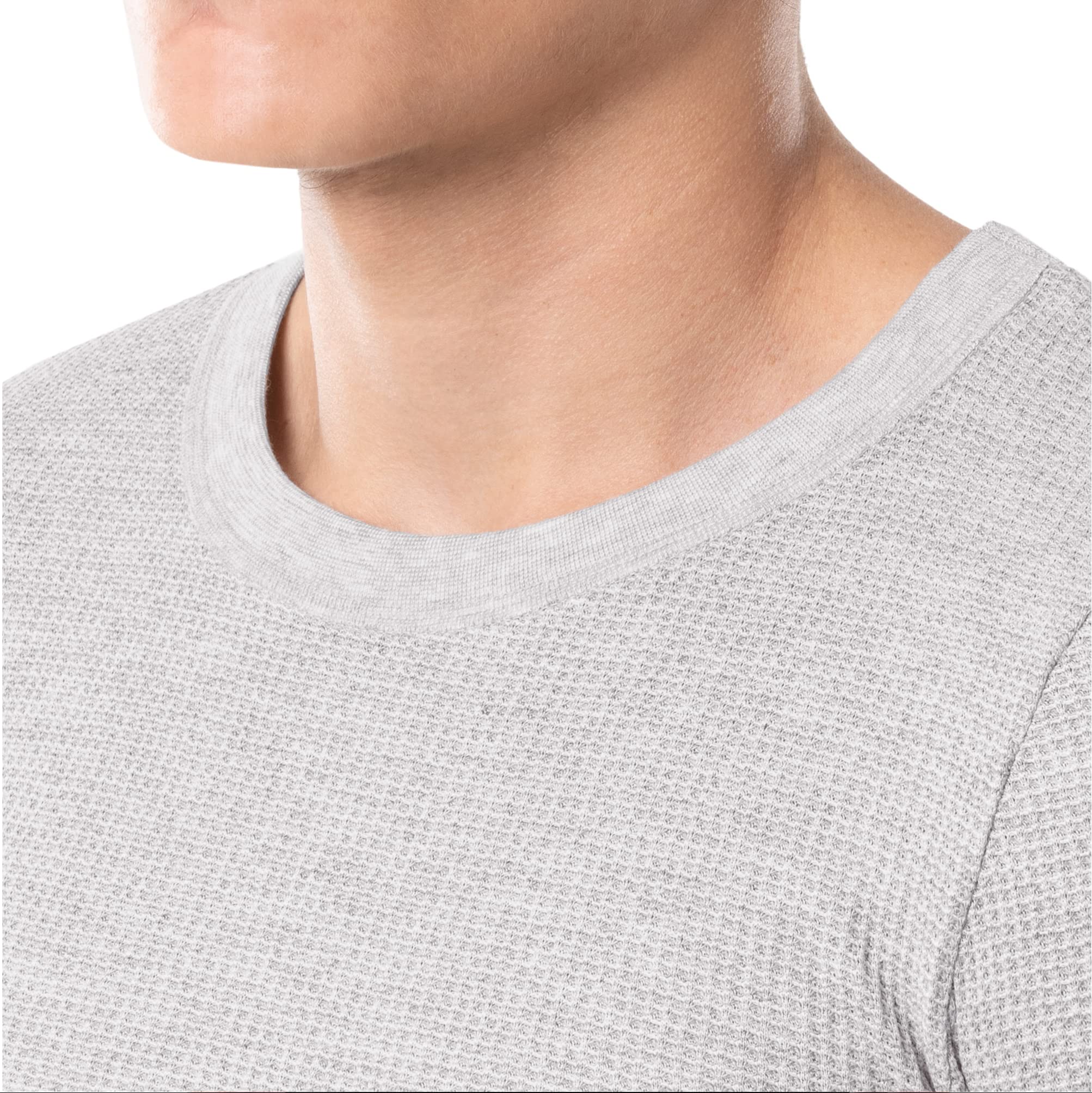 Fruit of the Loom Men's Classic Midweight Waffle Thermal Underwear Crew Top - Warm Long Sleeve Shirt for Winter, Hunting & Outdoor Activities