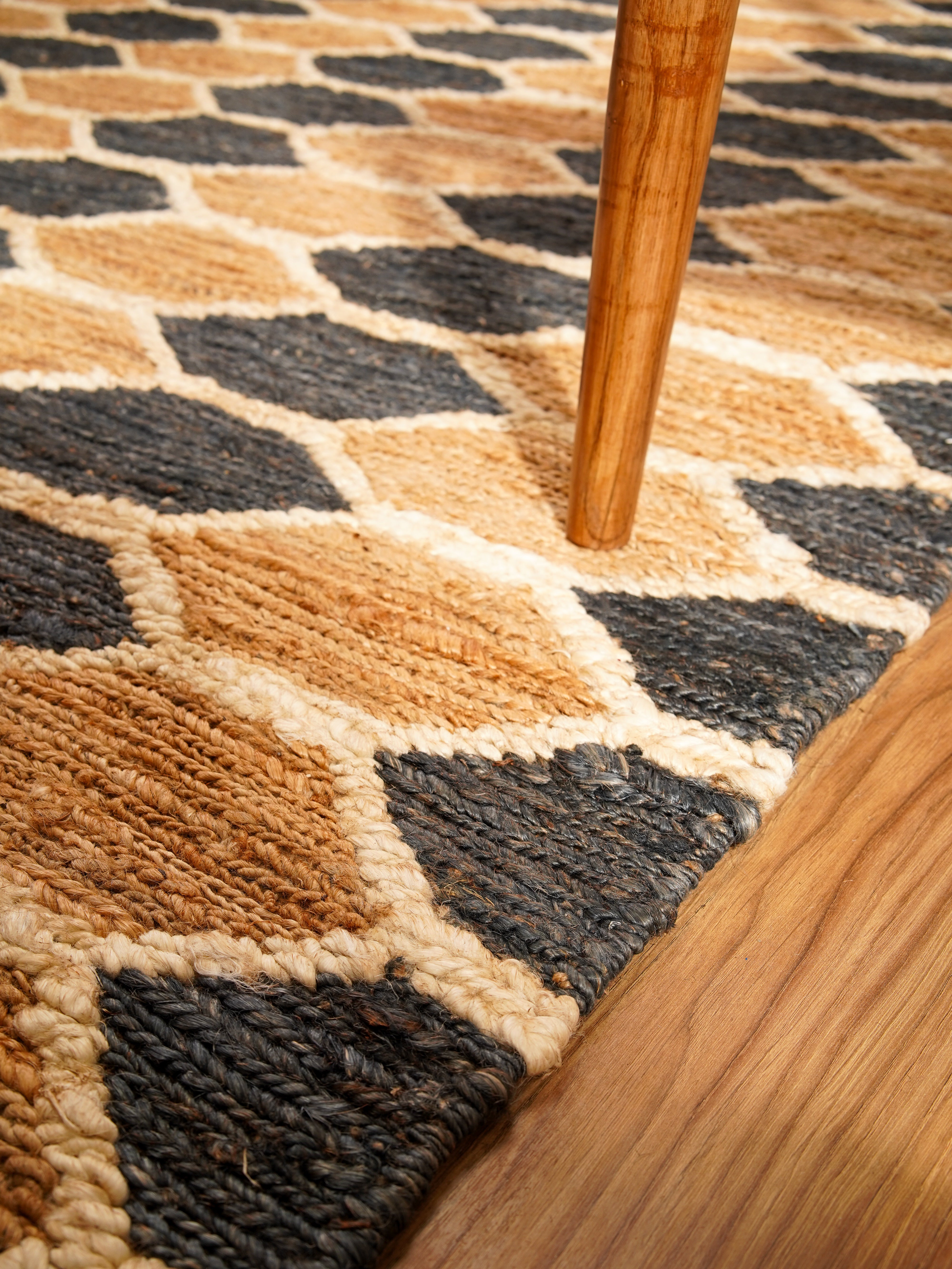 Handmade Hexagon Hand Knotted Wool Rug - Boho Chic Home Decor for Living Room, Bedroom & Nursery - Soft & Durable Non-Slip Area Rug