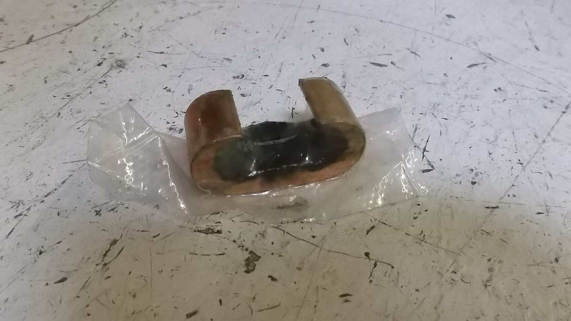 Burndy YGHC29C29 Hytap Electrical Connector - 3/0 Str. 250 kcmil, 1/2