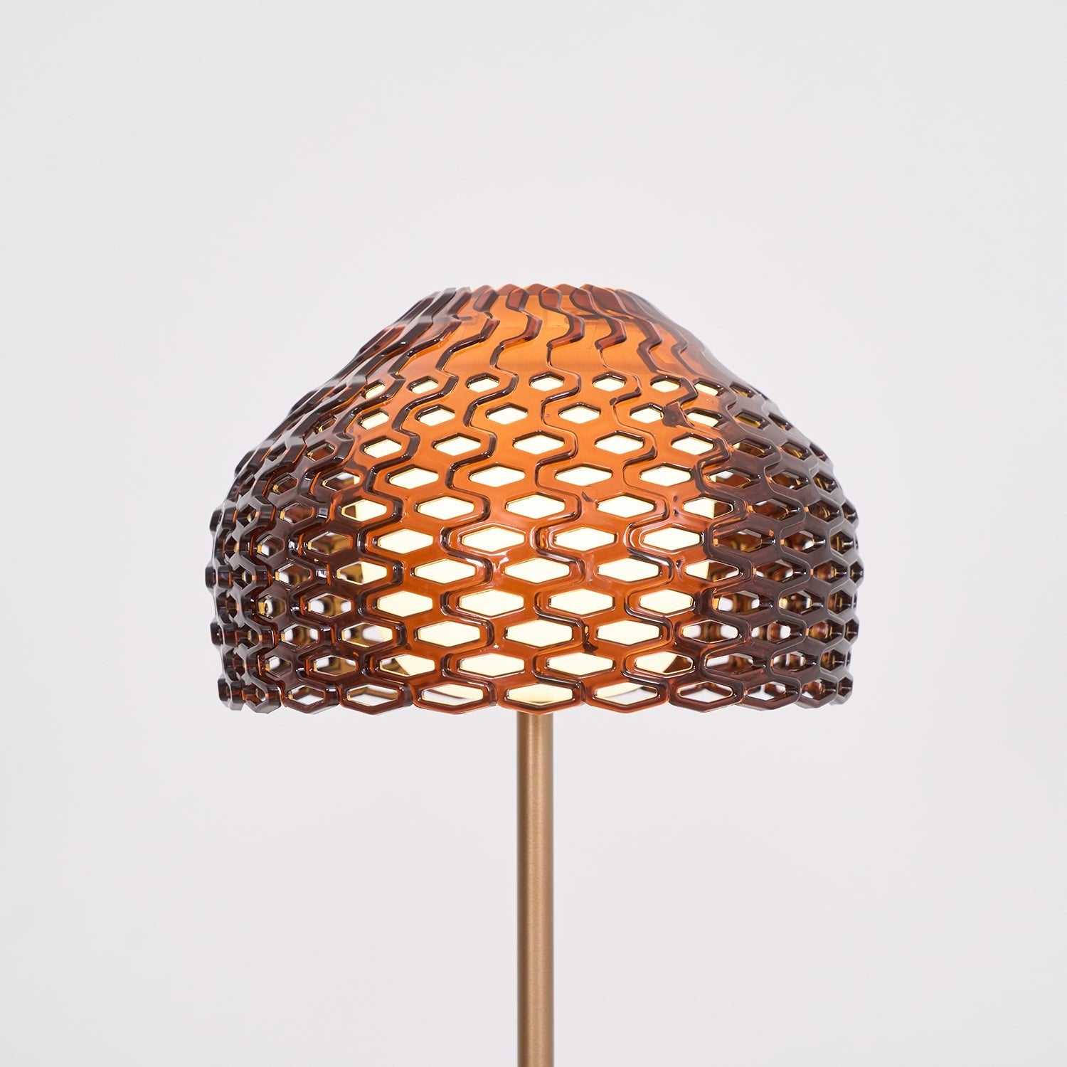 Stylish Armadillo Table Lamp - Modern LED Desk Light for Bedroom, Living Room & Office - Perfect for Reading, Working & Decor