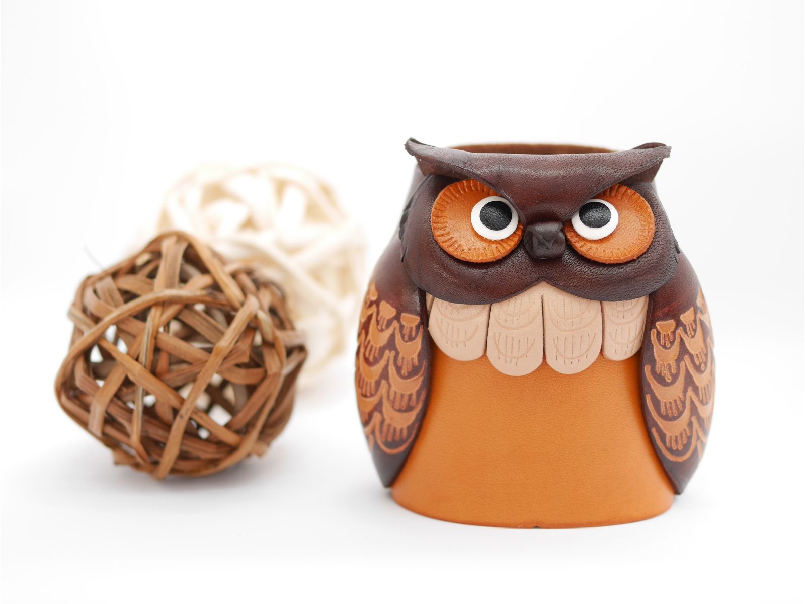 VANCA Handmade Owl Genuine Leather Eyeglasses Holder & Stand - Japanese Crafted Animal Glasses Organizer for Desk, Nightstand & Travel Accessories