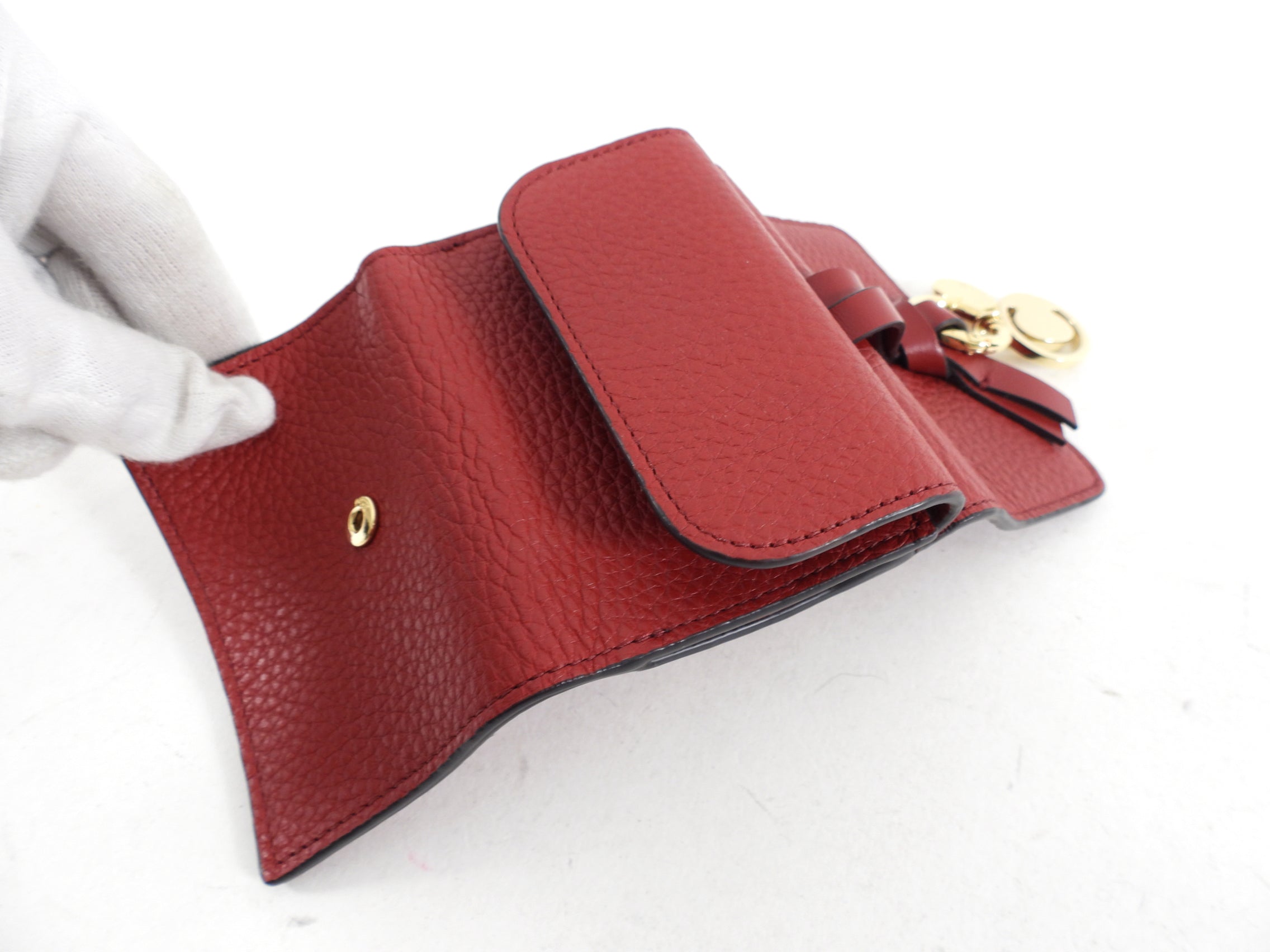 Chloe Red Leather Small Alphabet Trifold Wallet for Women - Compact RFID Blocking Credit Card Holder - Perfect for Everyday Use, Travel & Gift Giving