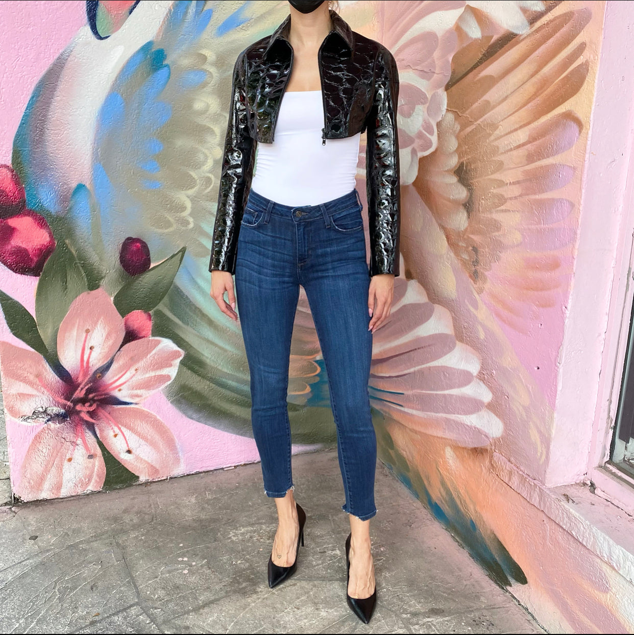 Alaia Black Patent Leather Croc Embossed Crop Bolero Jacket - Size S / FR38 - Perfect for Evening Parties, Date Nights & Special Occasions