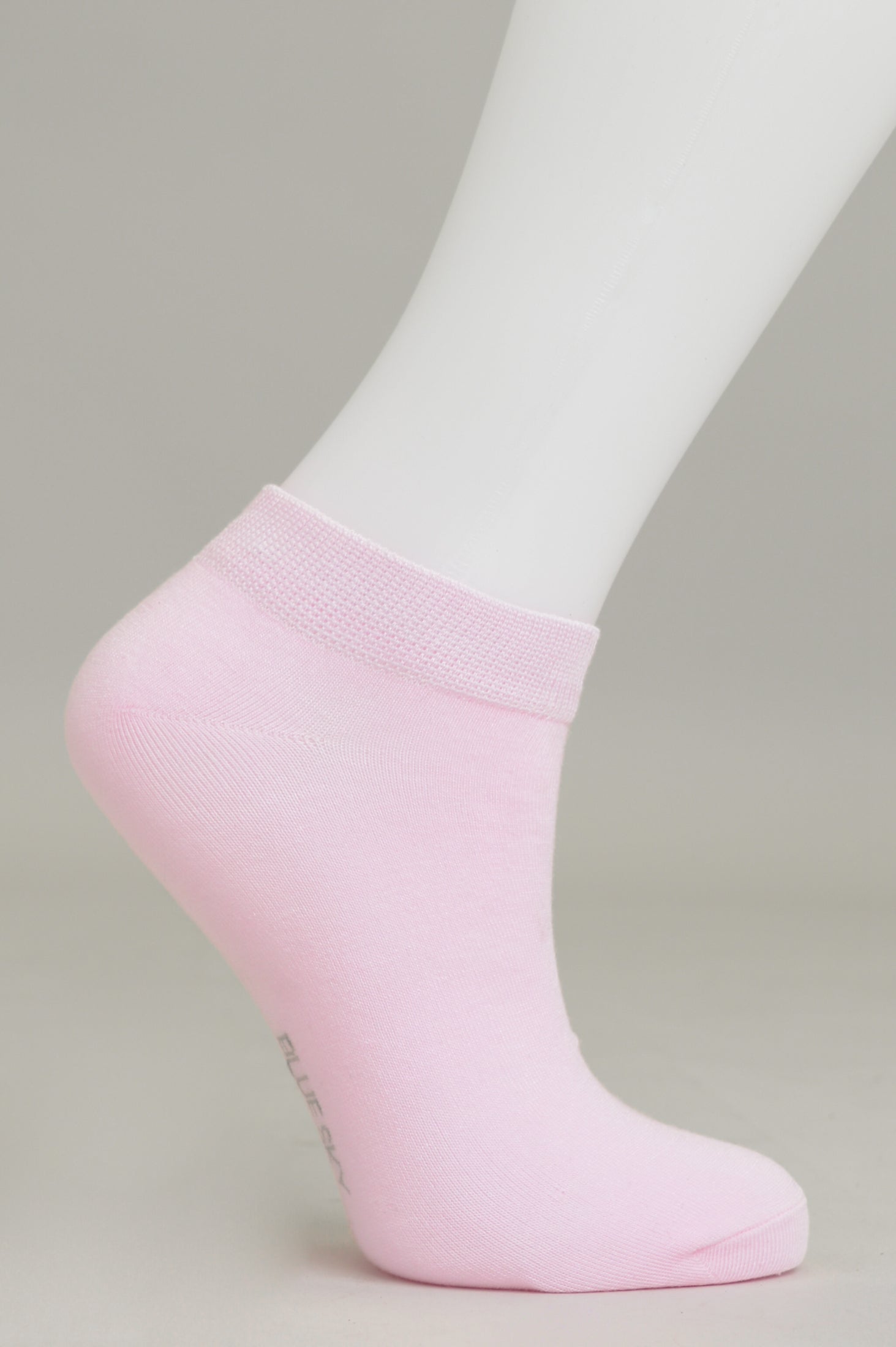 Women's Breathable Bamboo Ankle Socks - Soft & Comfortable for Everyday Wear, Yoga, Running & Workout