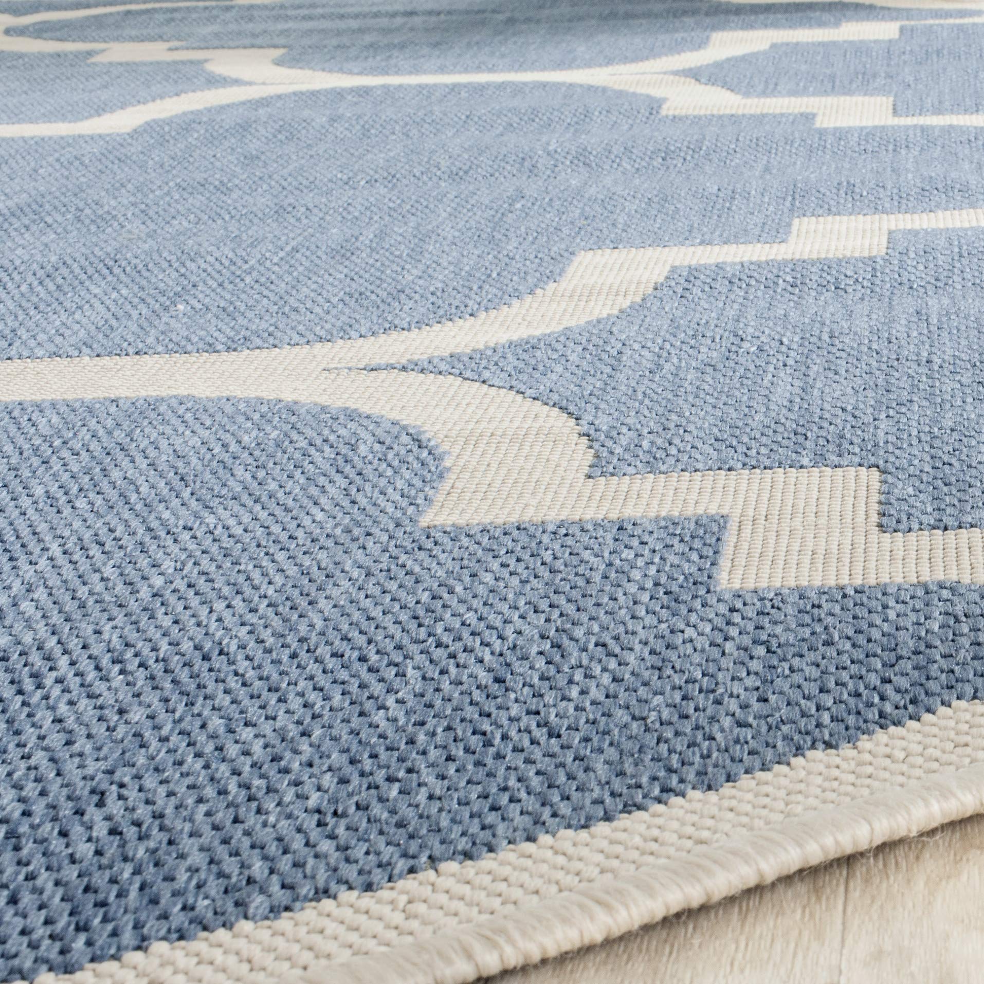 SAFAVIEH Courtyard Collection 6'7