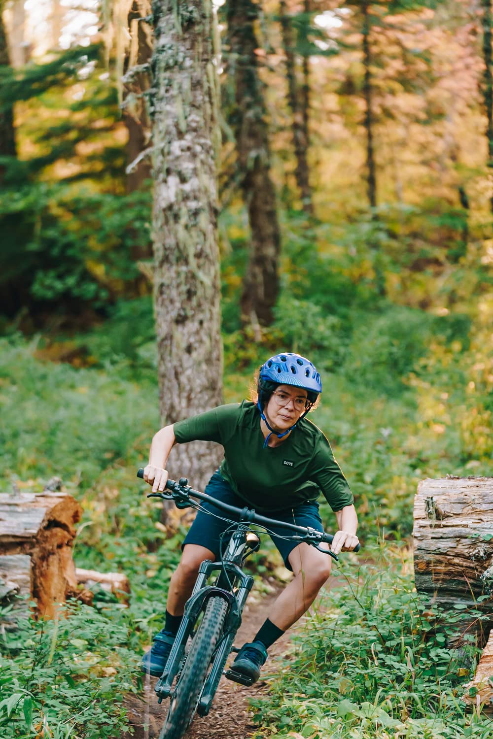 GORE WEAR Women's TrailKPR Cycling Jersey - Breathable & Moisture-Wicking Bike Shirt for Mountain & Road Cycling - Perfect for Outdoor Adventures & Training Rides