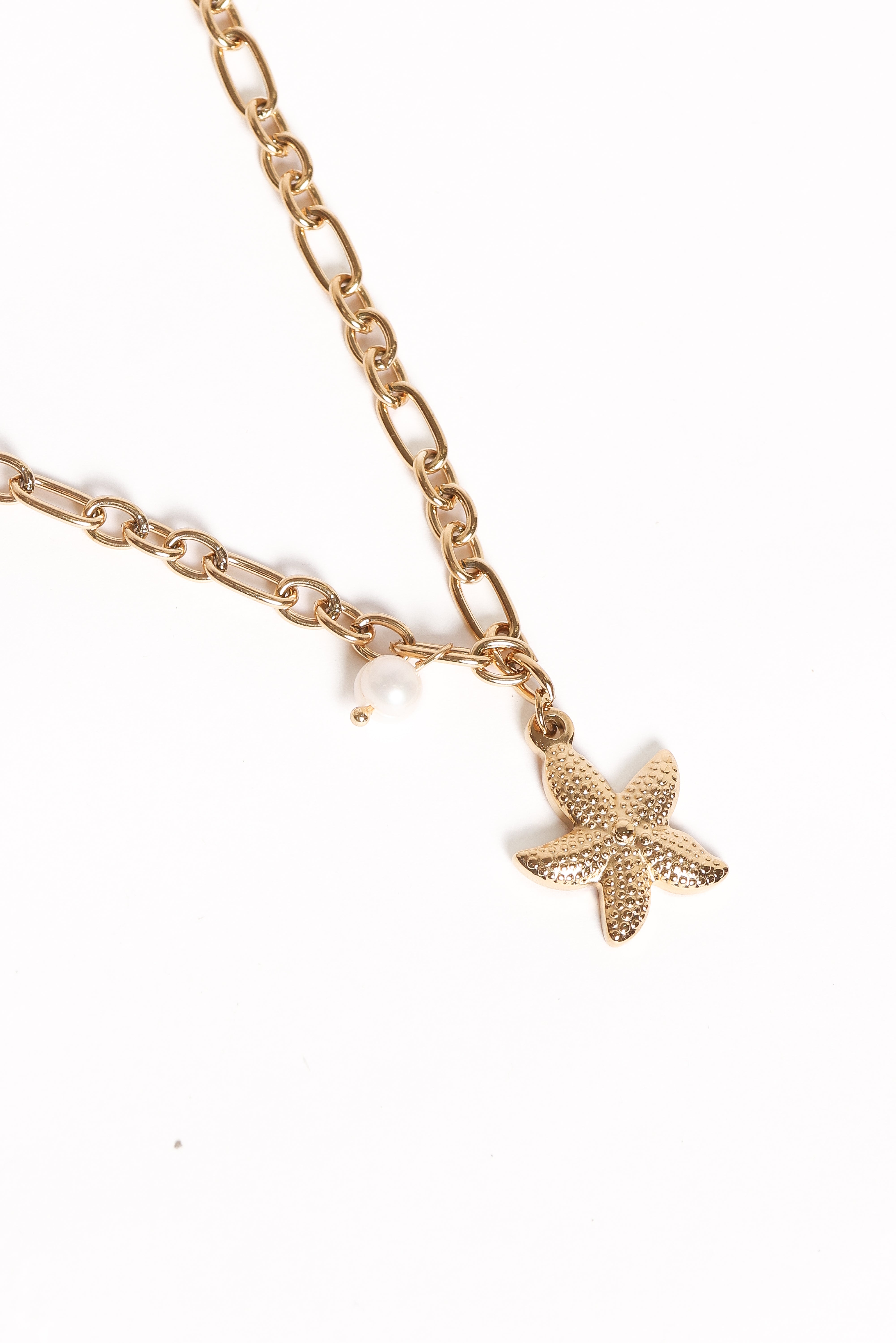 Elegant Cassia Necklace in Gold - Perfect for Weddings, Parties & Everyday Wear