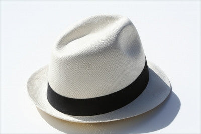 Stylish Panama Trilby Hat in Ivory - Perfect for Summer Beach Outings, Travel, and Outdoor Events