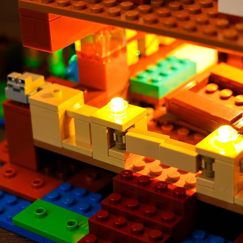 LEGO Minecraft The Frog House 21256 Light Kit - DIY Building Blocks Lighting Set for Display & Night Light - Perfect for LEGO Fans, Home Decor, and Gaming Room Ambience