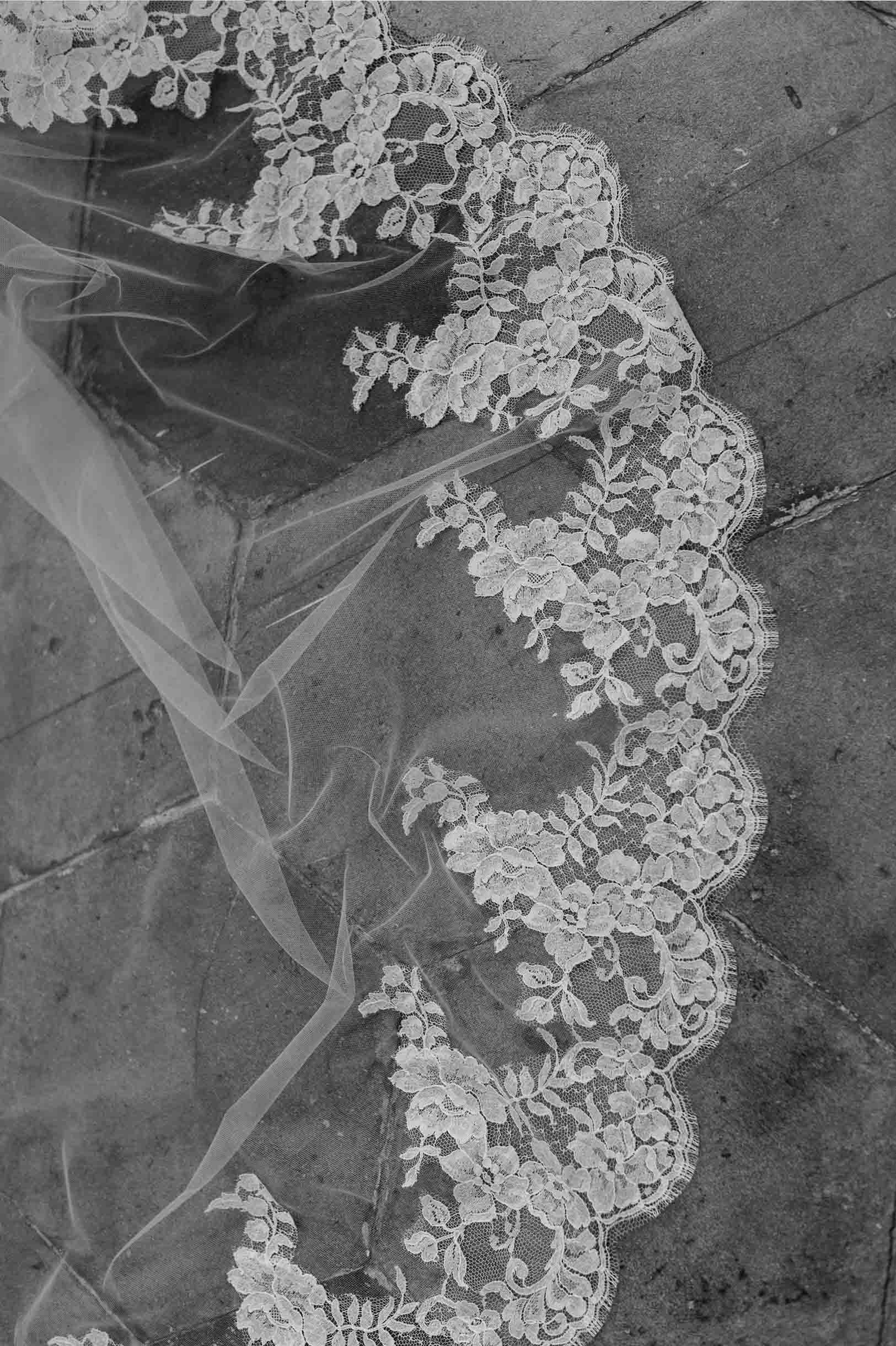 Antibes Chantilly French Lace Wedding Veil in Ivory - Elegant Bridal Accessory for Church Ceremony & Romantic Photoshoots