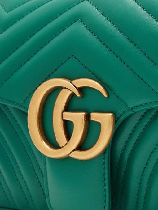 Gucci GG Marmont Small Top Handle Bag in Emerald Green Matelassé Leather - Luxury Crossbody Purse for Women, Perfect for Date Night & Evening Events