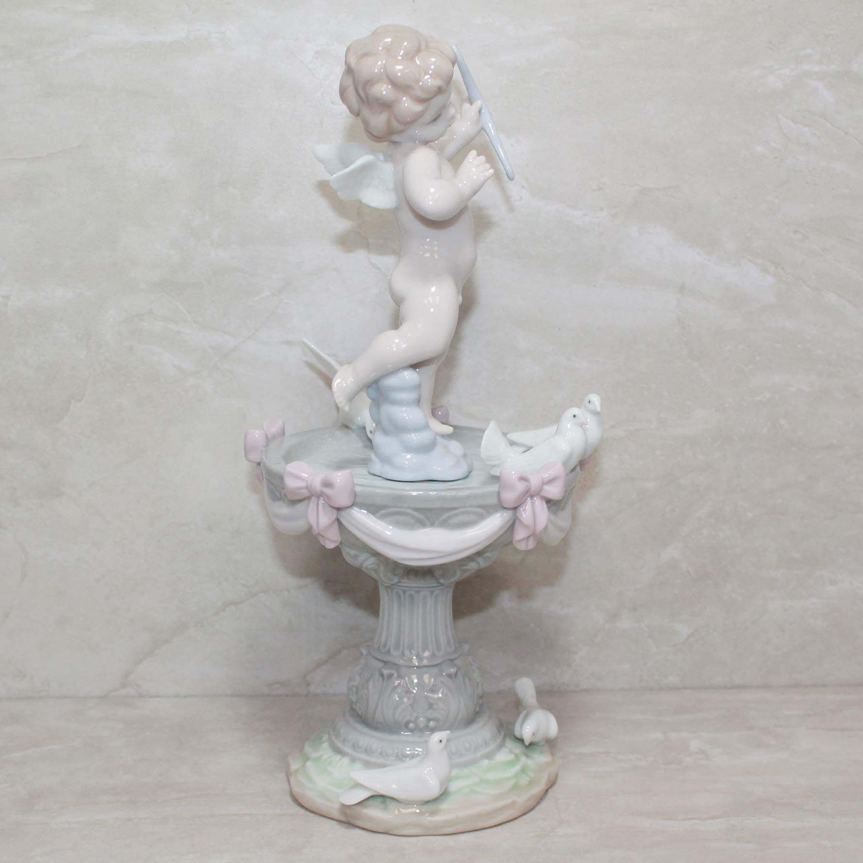 Lladro Fountain of Love Porcelain Figurine - Elegant Home Decor, Wedding Gift & Collectible for Romantic Occasions