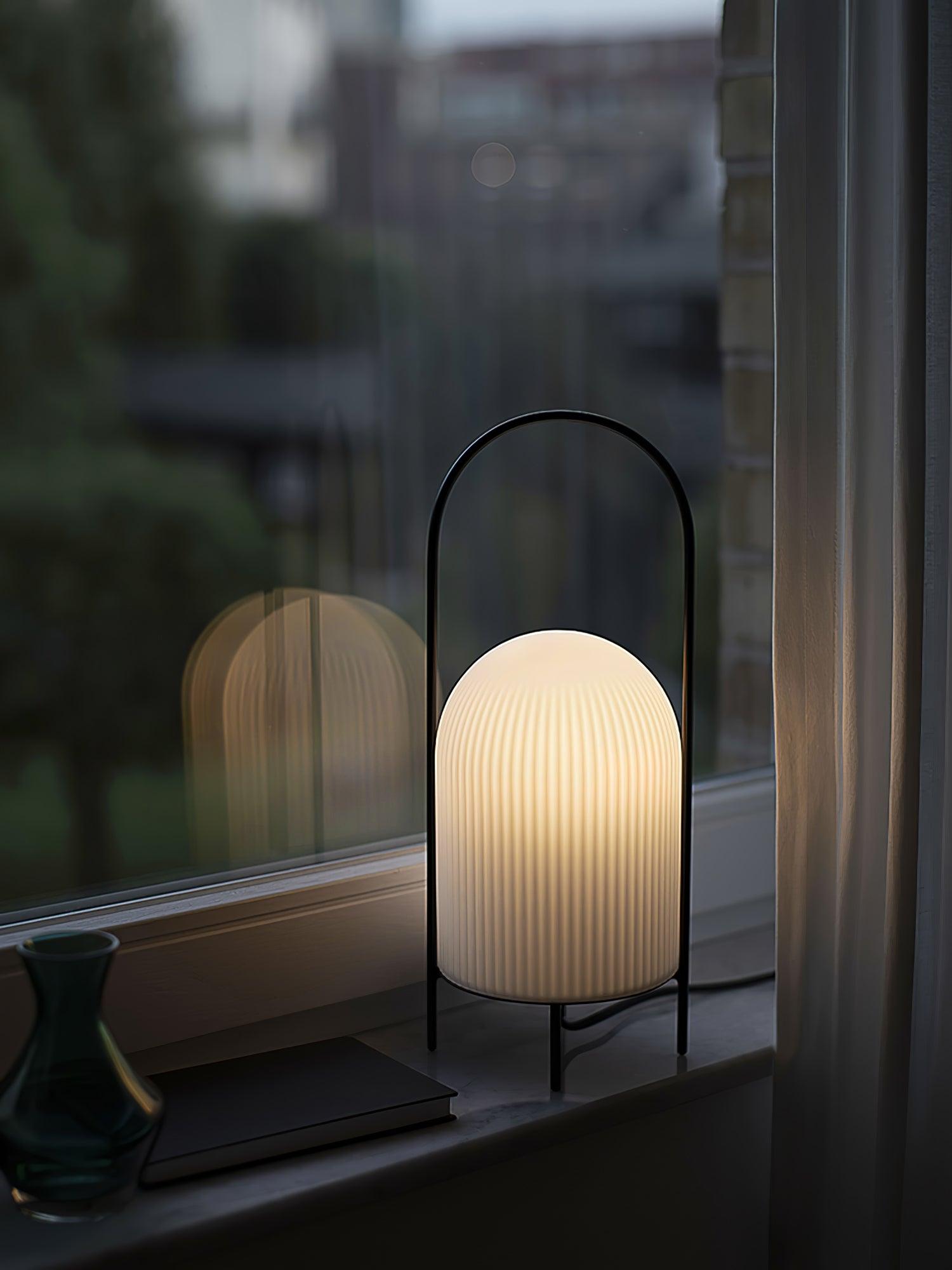 Ghost Table Lamp - Spooky Halloween Decor, LED Night Light for Bedroom, Living Room, and Party Decorations - Perfect for Home, Office, and Halloween Themed Events