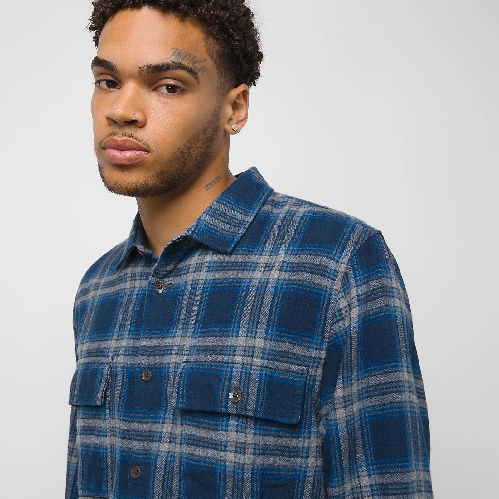 VANS Straight Hem Melange Flannel Dress in Blues/Stormy Weather - Casual Comfort for Everyday Wear & Outdoor Adventures