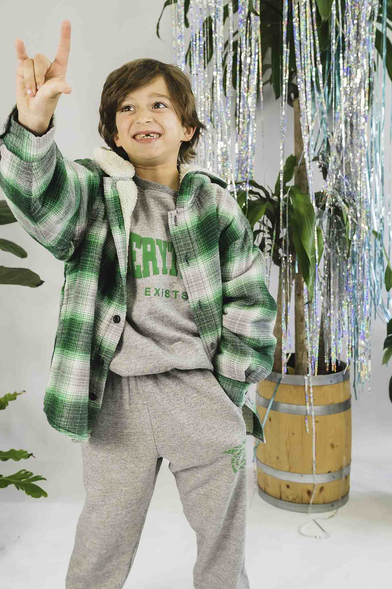 Hamelo Boys' Lightweight Waterproof Jacket - Windproof & Breathable Outdoor Raincoat for Hiking, Camping, and School