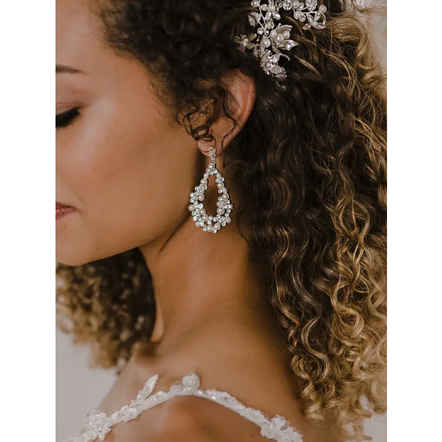 E2159 Elegant Bridal Earrings for Weddings – Sparkling Crystal Drop Earrings for Bride, Bridesmaids & Formal Events – Perfect Wedding Jewelry Gift